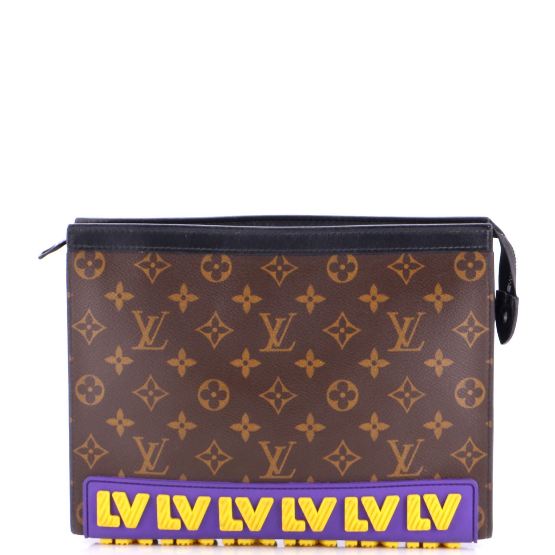 Louis Vuitton Pochette Voyage Size ONE SIZE - 1 Thumbnail
