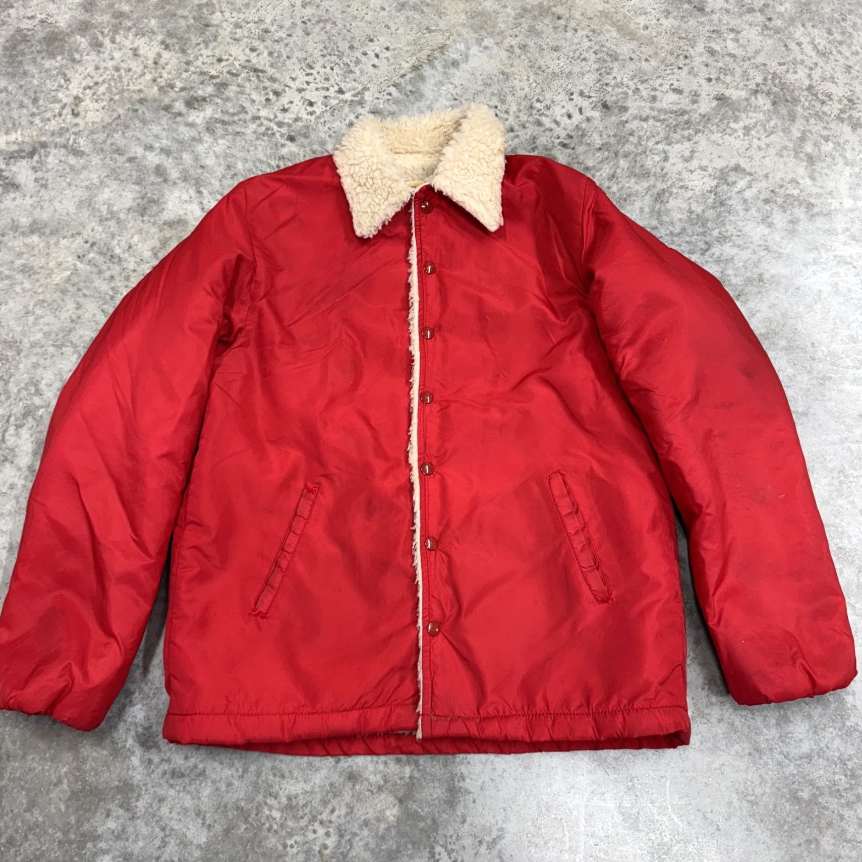 Vintage VINTAGE Howe Athletic Apparel Jacket Mens Medium Red Sherpa Lined Insulated Size US M / EU 48-50 / 2 - 3 Thumbnail