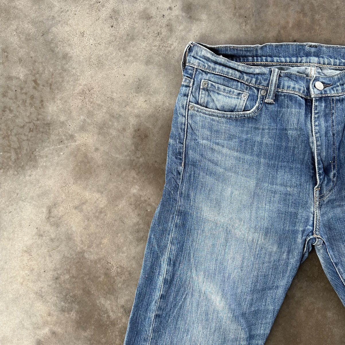 Levi's Vintage Levi’s 513 Faded Jean Distressed Sick Denim Pant W34 Size US 34 / EU 50 - 4 Thumbnail