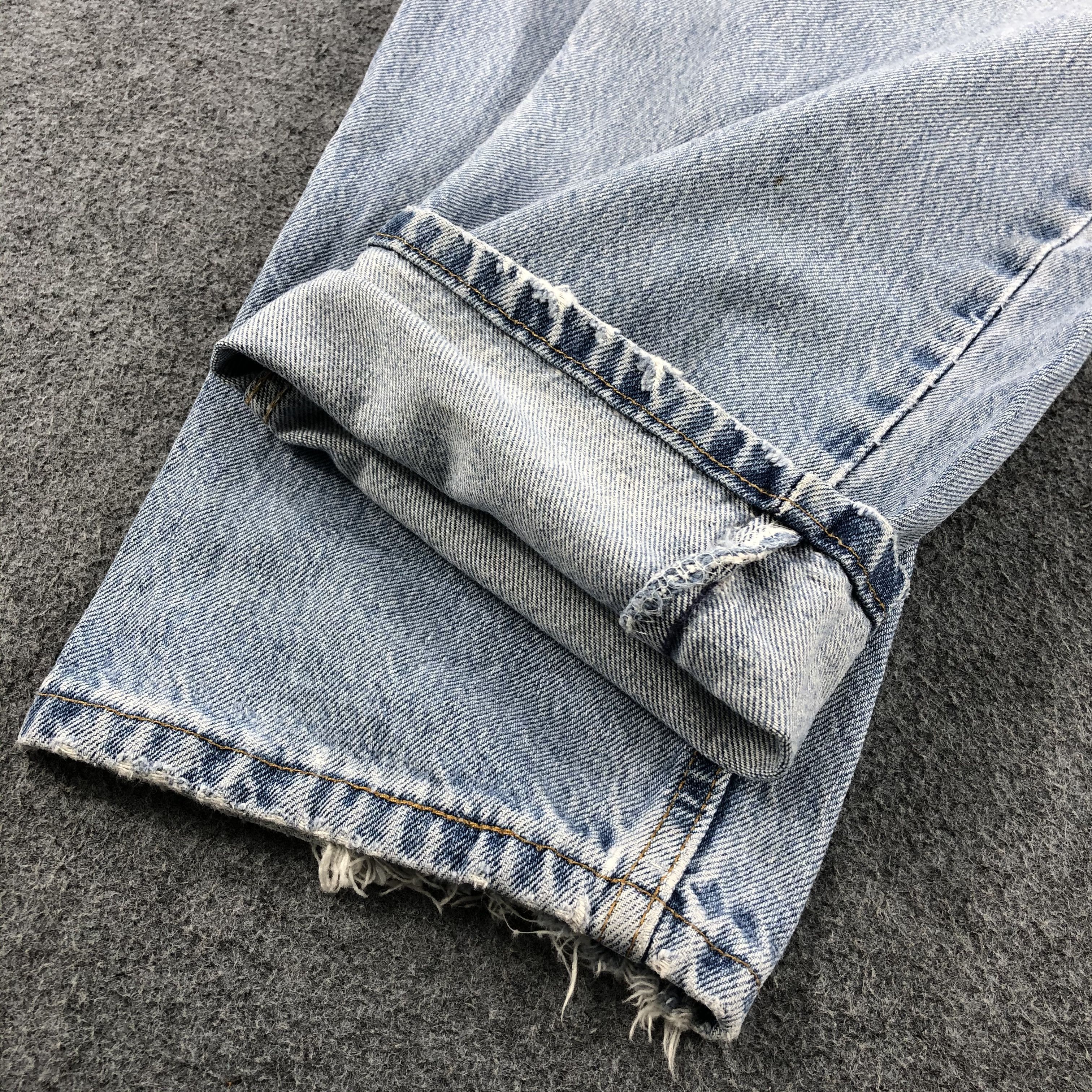Levi's Vintage 90s Light Wash Levis 560 Jeans-JM1460 Size US 38 / EU 54 - 8 Thumbnail