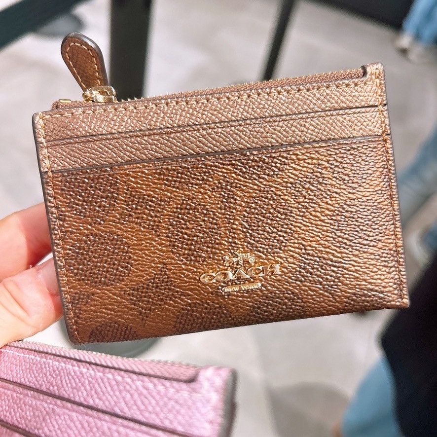 Coach Mini Skinny Id Case In Signature Canvas CCS50 Size ONE SIZE - 1 Thumbnail
