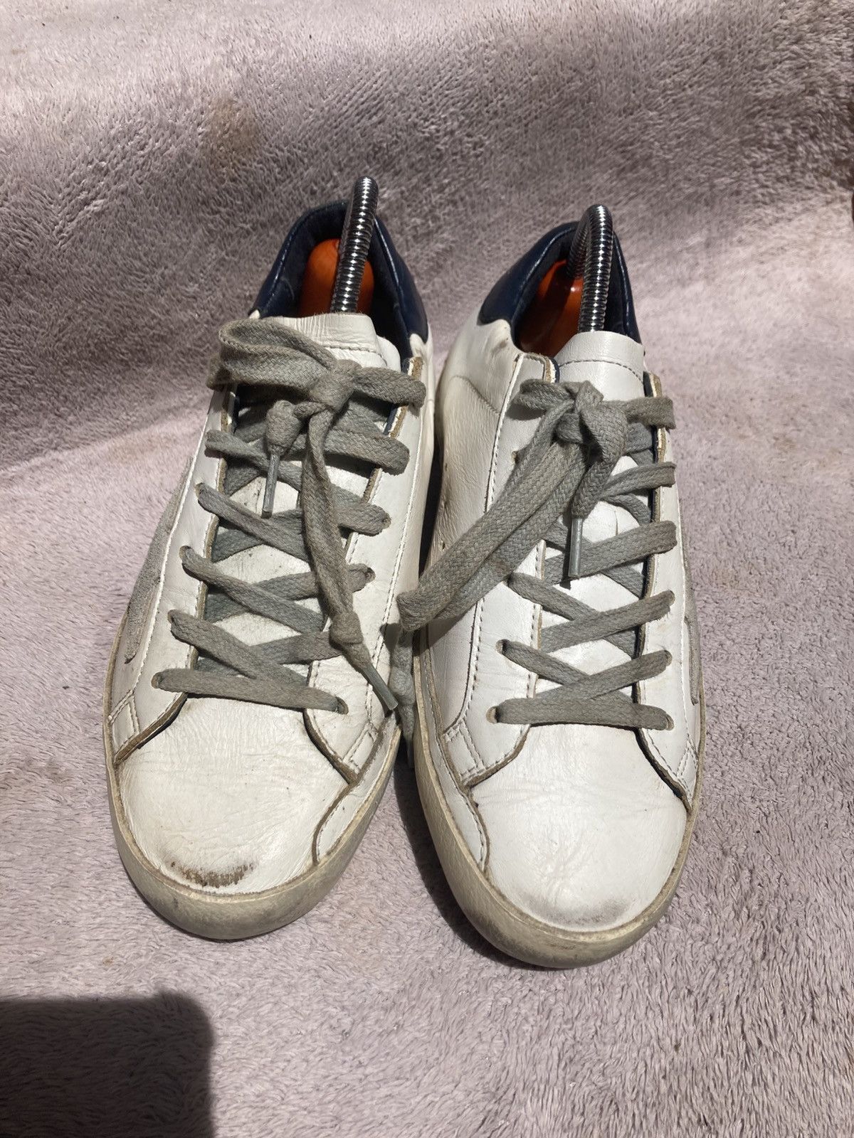Golden Goose Superstar size 35