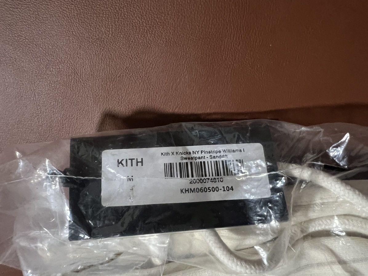 Kith Kith for New York Knicks NY Pinstripe Williams I Sweatpant Size US 32 / EU 48 - 9 Thumbnail