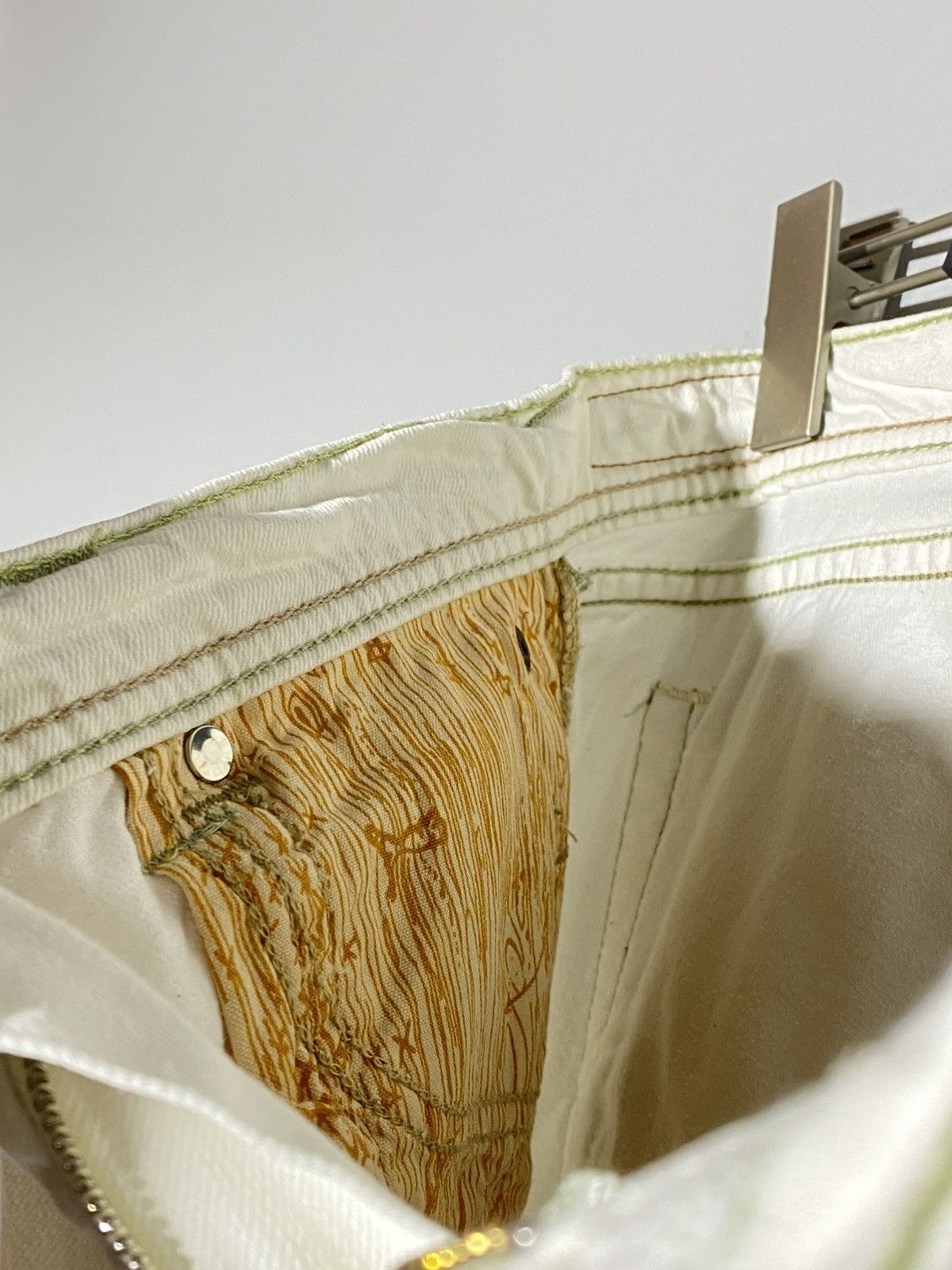 Evisu × Puma Evisu x Puma Vintage White Denim Shorts Rare Item Size US 32 / EU 48 - 16 Thumbnail