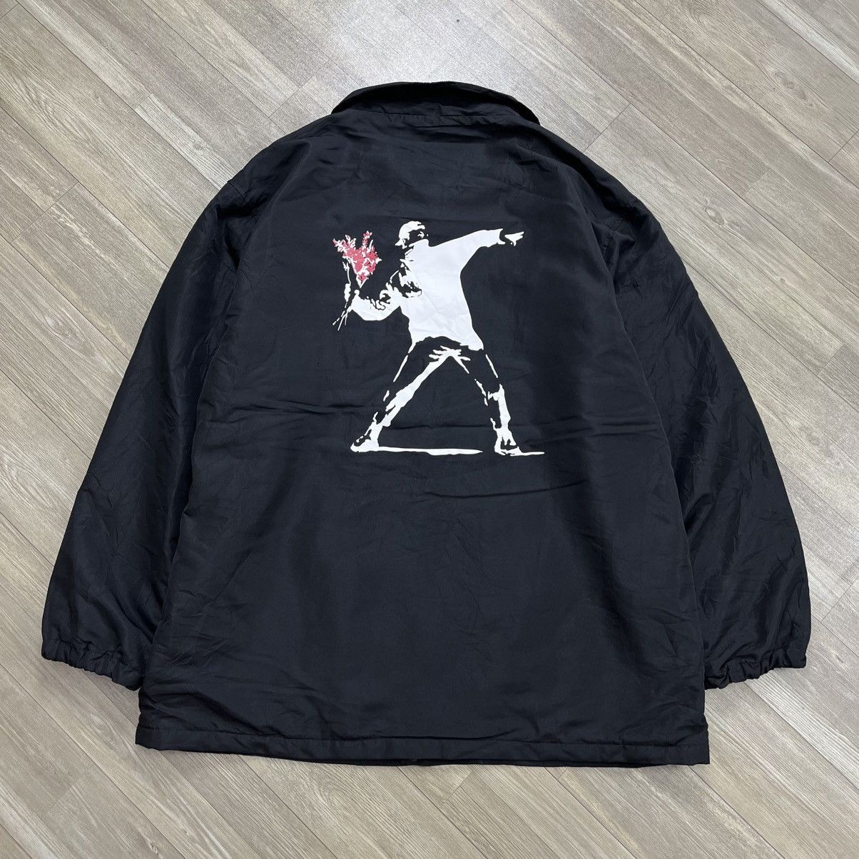 Japanese Brand Brandalised Bansky Flowers Thrower Light Jacket Size US XL / EU 56 / 4 - 1 Thumbnail