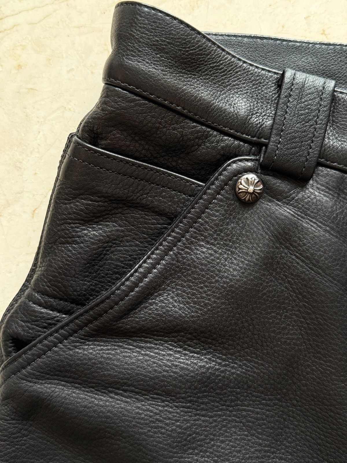 Chrome Hearts Chrome hearts leather pants Size US 36 / EU 52 - 6 Thumbnail