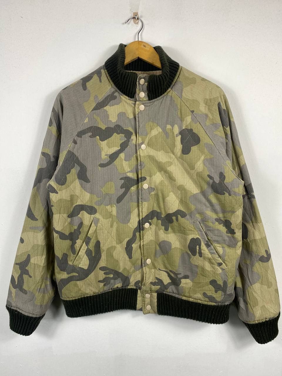 Japanese Brand japanese brand corduroy camo reversible bomber jacket Size US L / EU 52-54 / 3 - 7 Thumbnail
