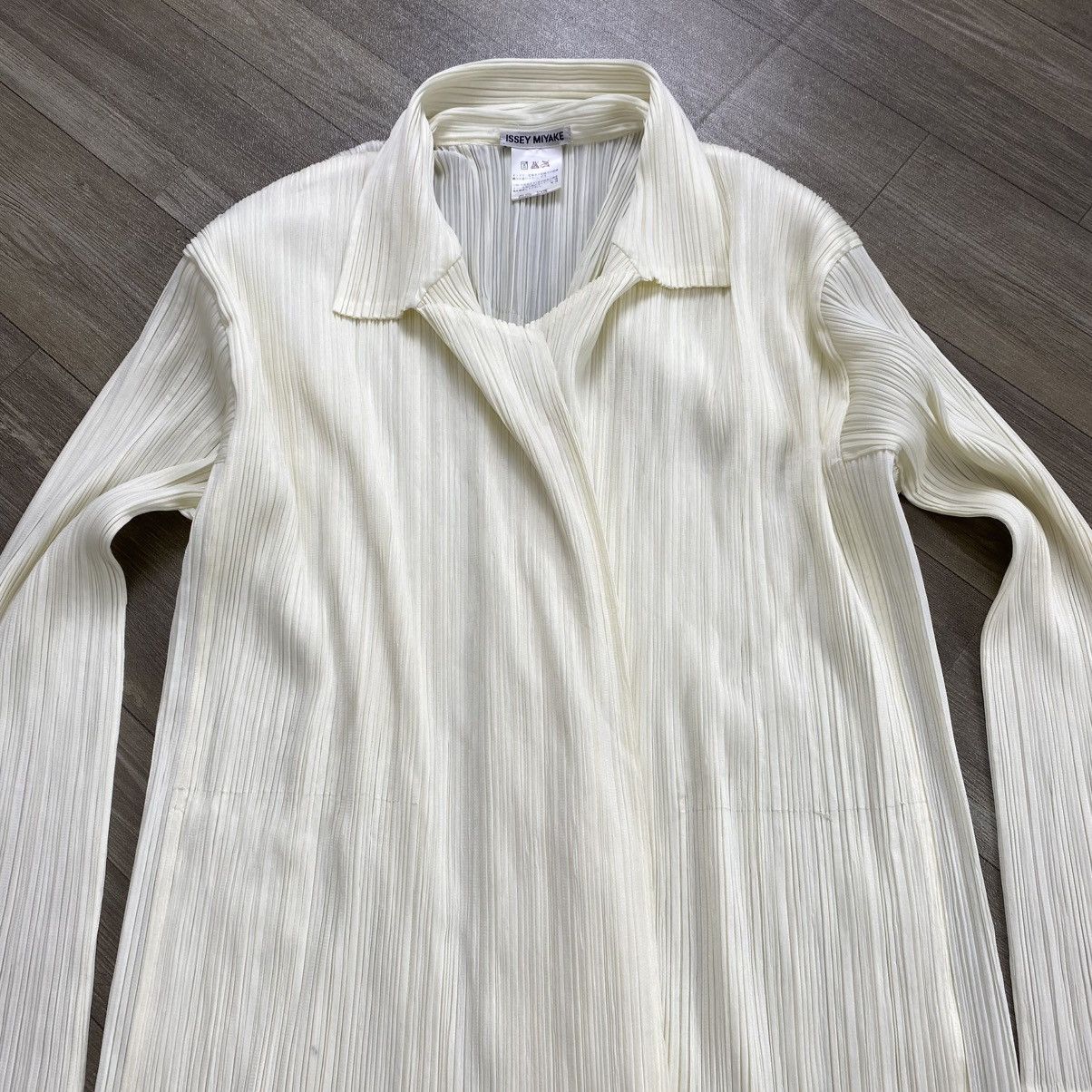 Issey Miyake Vintage Pleats Please Issey Miyake Luxury White Cardigan Size M / US 6-8 / IT 42-44 - 3 Thumbnail