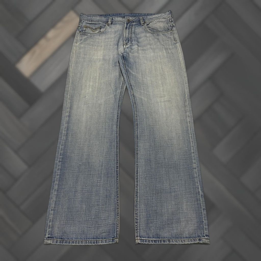 Buffalo David Bitton Buffalo David Bitton Jeans Mens 38x32 Blue Wash Straight Leg Embroidered Denim Jeans - 5-Pocket Logo Back Pocket Size US 38 / EU 54 - 1 Thumbnail