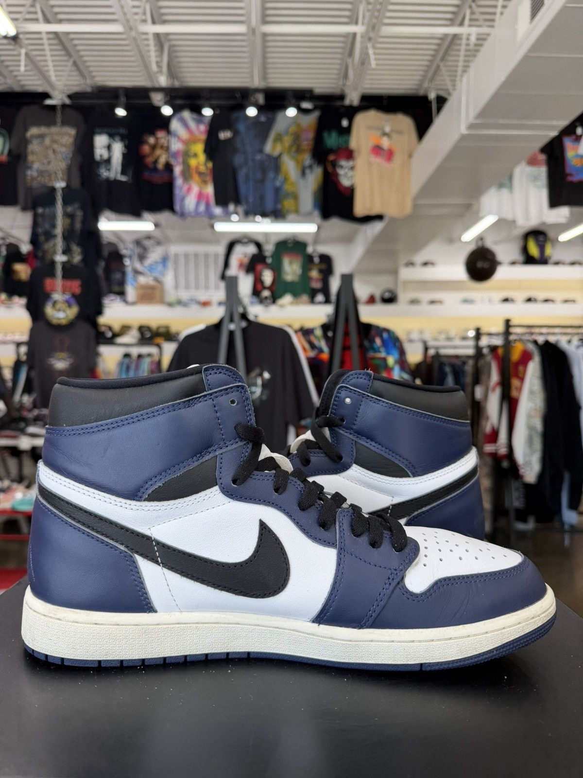 Jordan Brand Air Jordan 1 Midnight Navy Size 12 (2024) Size US 12 / EU 45 - 3 Thumbnail