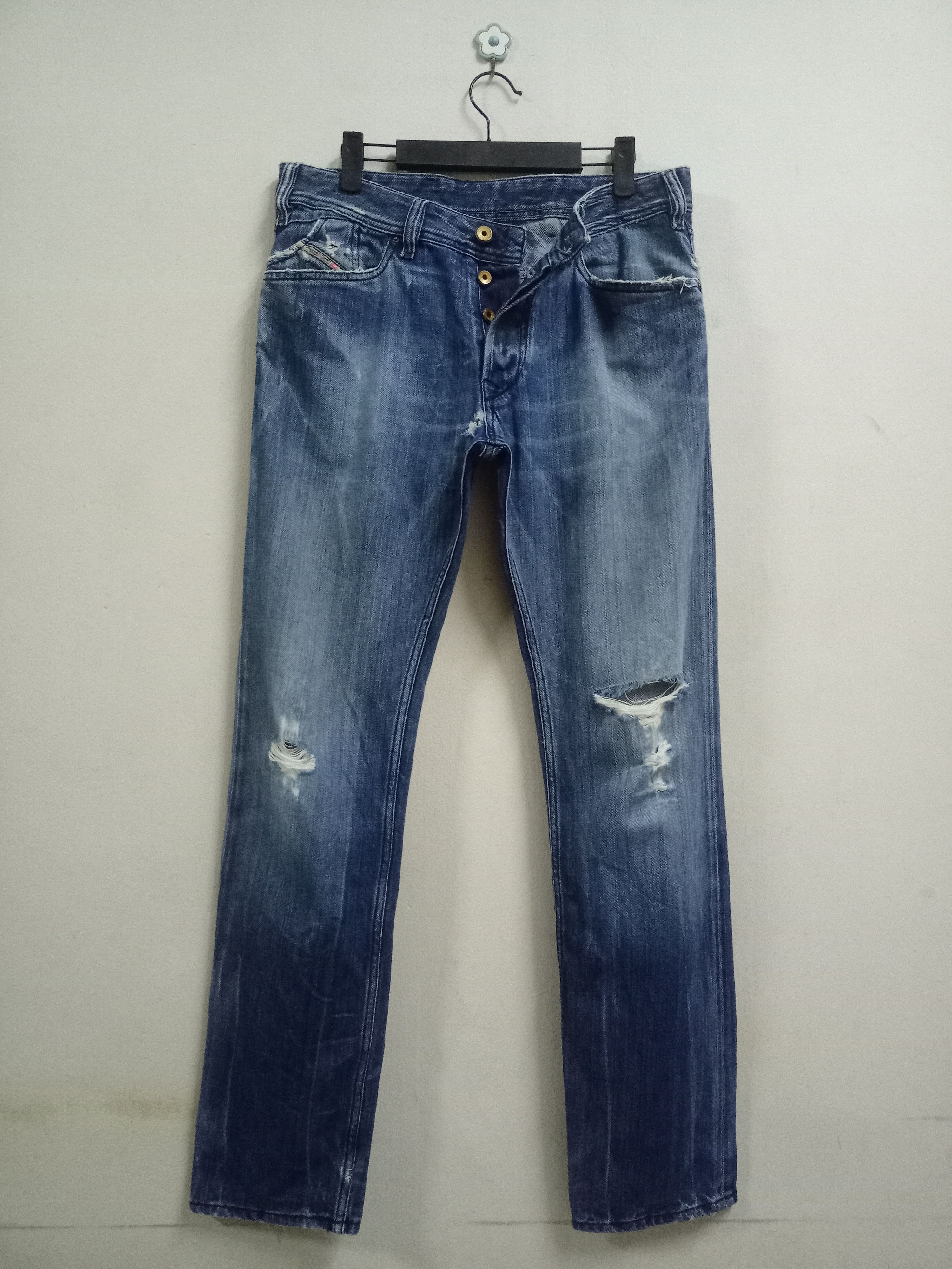Diesel Vintage Diesel 7 Pockets Blue Wash Distressed Jeans Size US 32 / EU 48 - 1 Thumbnail