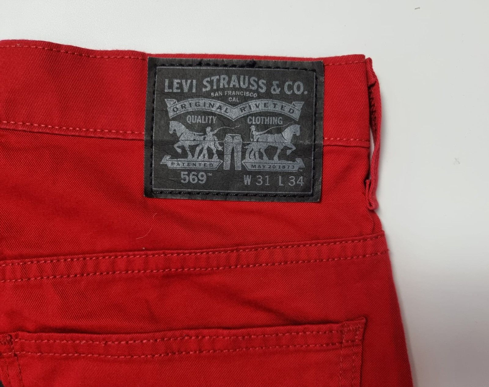 Levi's Levi's 569 red straight jeans 31x34 L mens womens Size US 32 / EU 48 - 6 Thumbnail
