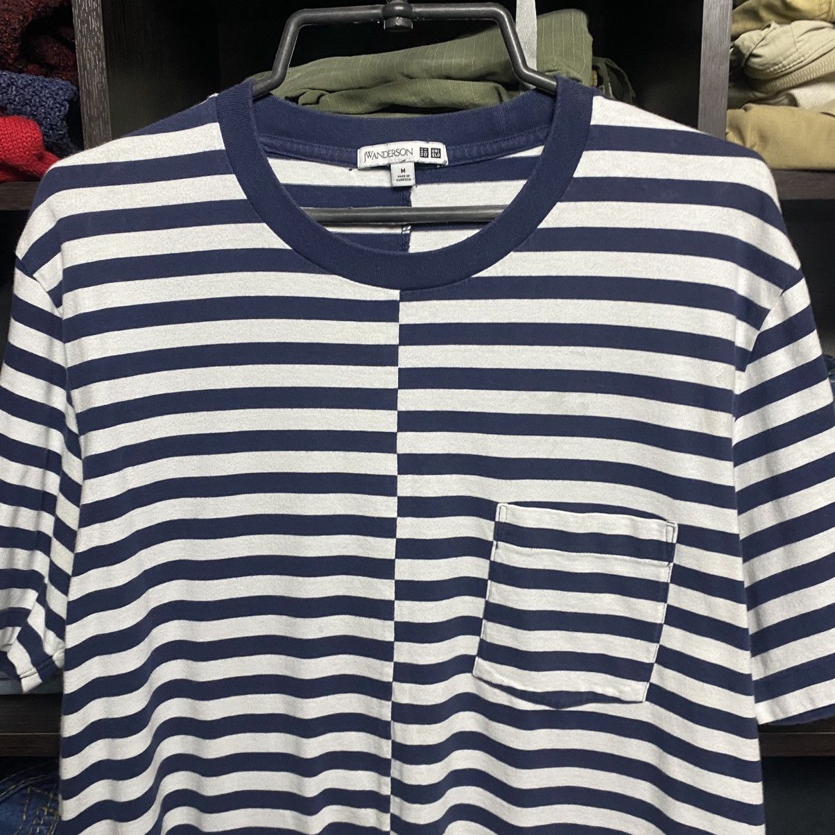JW Anderson × Uniqlo Luxury J.W. Anderson x Uniqlo Basic small logo designer tee Size US M / EU 48-50 / 2 - 2 Thumbnail