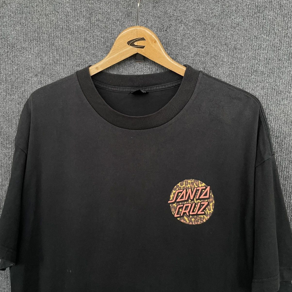 Santa Cruz Skateboards × Vintage Vintage 2000s Santa Cruz Hand Screaming T Shirt Size US XL / EU 56 / 4 - 6 Thumbnail