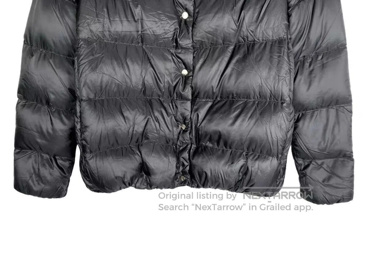 Moncler Black Puffer Jacket with High Collar. Size US XS / EU 42 / 0 - 4 Thumbnail