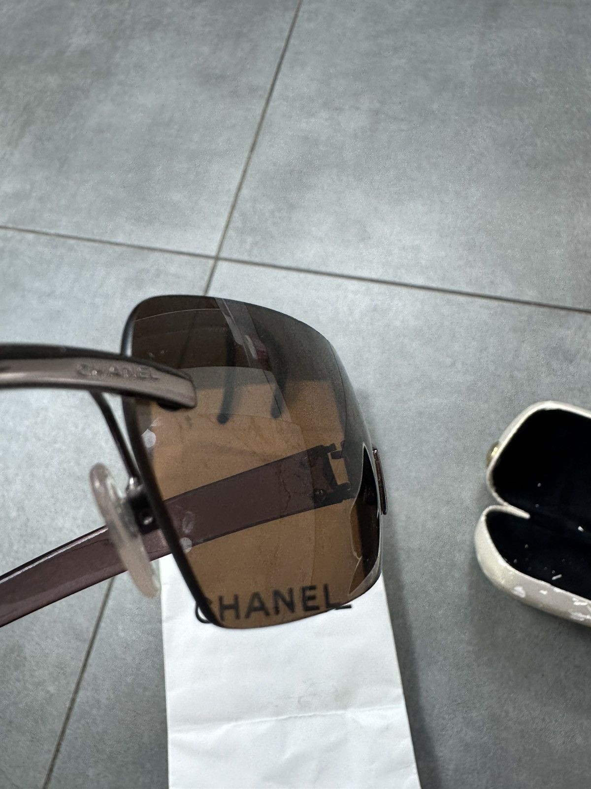 Chanel CHANEL Sunglasses Rimless Rhinestone Shields CC Logo 4048 Size ONE SIZE - 4 Thumbnail