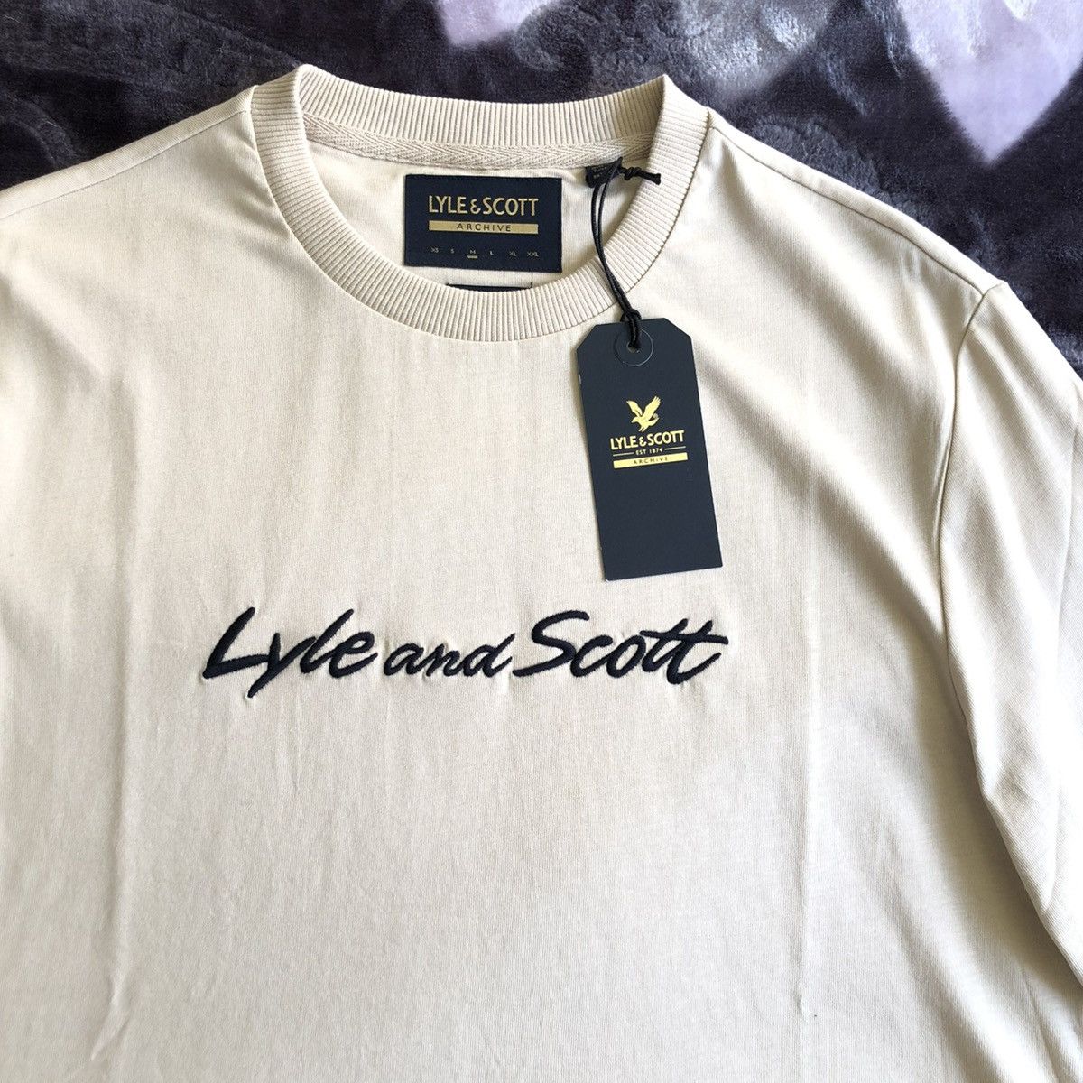 Lyle & Scott Lyle&Scott Archive Script Embrodery T-shirt Size US L / EU 52-54 / 3 - 3 Thumbnail