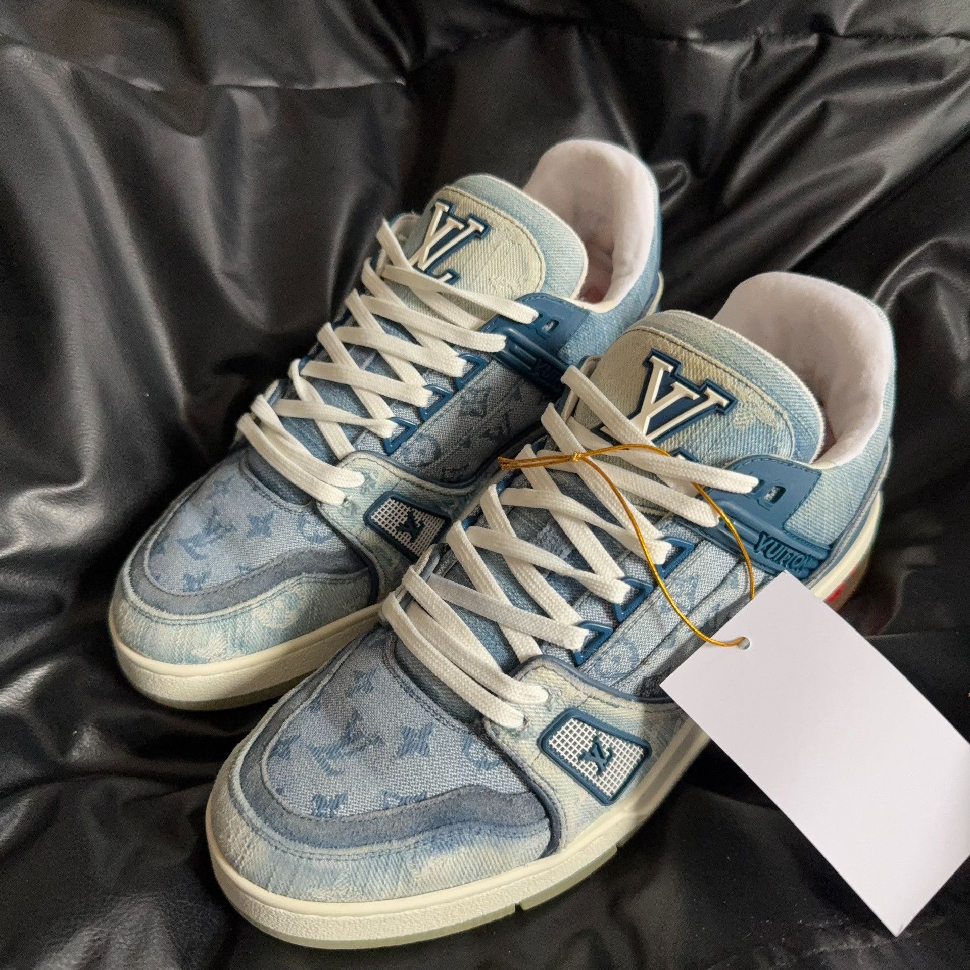Louis Vuitton Louis Vuitton Limited Denim Blue Lowtop Sneakers 40.5 Men Size US 8 / EU 41 - 1 Thumbnail