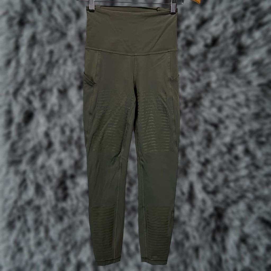 Lululemon VINTAGE Lululemon Rogue Renegade Super Hi Rise Leggings Women 4 Sage Gray Athletic Size 27" / US 4 / IT 40 - 1 Thumbnail