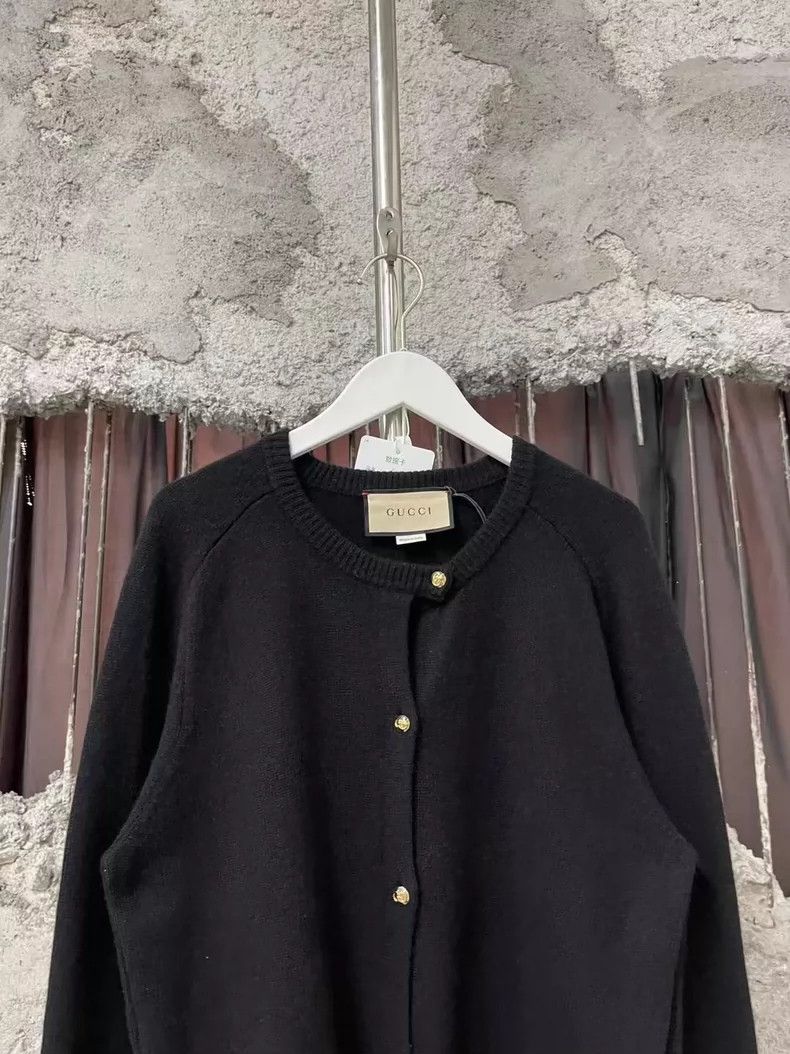 Gucci Gucci Golden buckle wool cardigan sweater Size M / US 6-8 / IT 42-44 - 3 Thumbnail