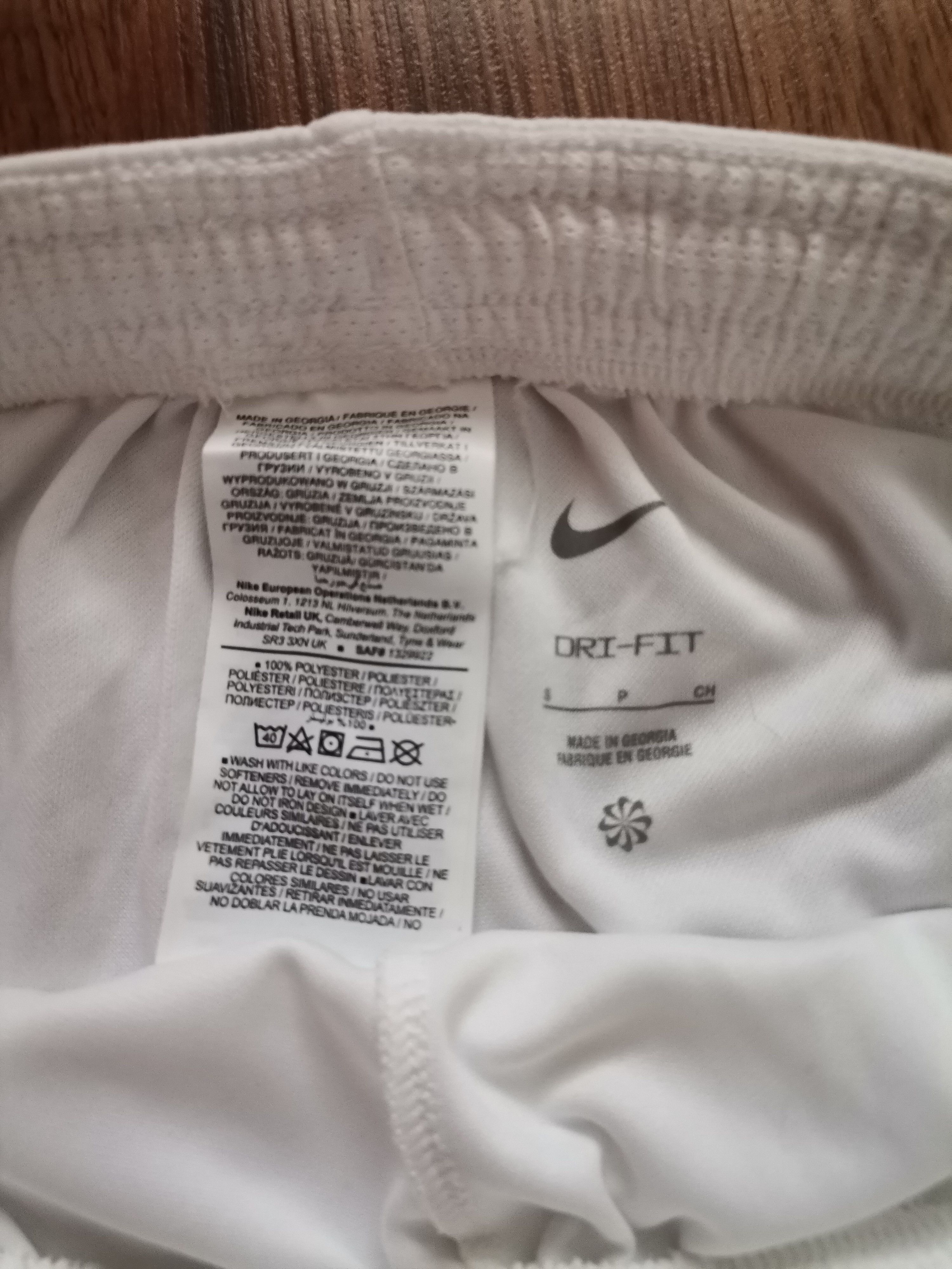 Nike Nike Shorts Size US 28 / EU 44 - 2 Thumbnail