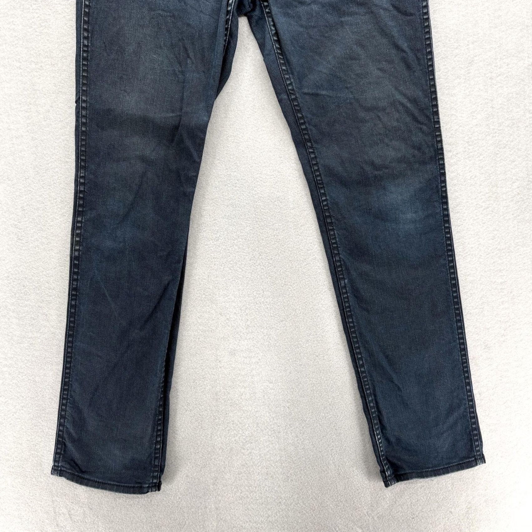 Levi's Levi's 511 Jeans Mens 32x32 Blue Dark Wash Slim Straight Stretch Denim Casual Jeans Size US 32 / EU 48 - 3 Thumbnail
