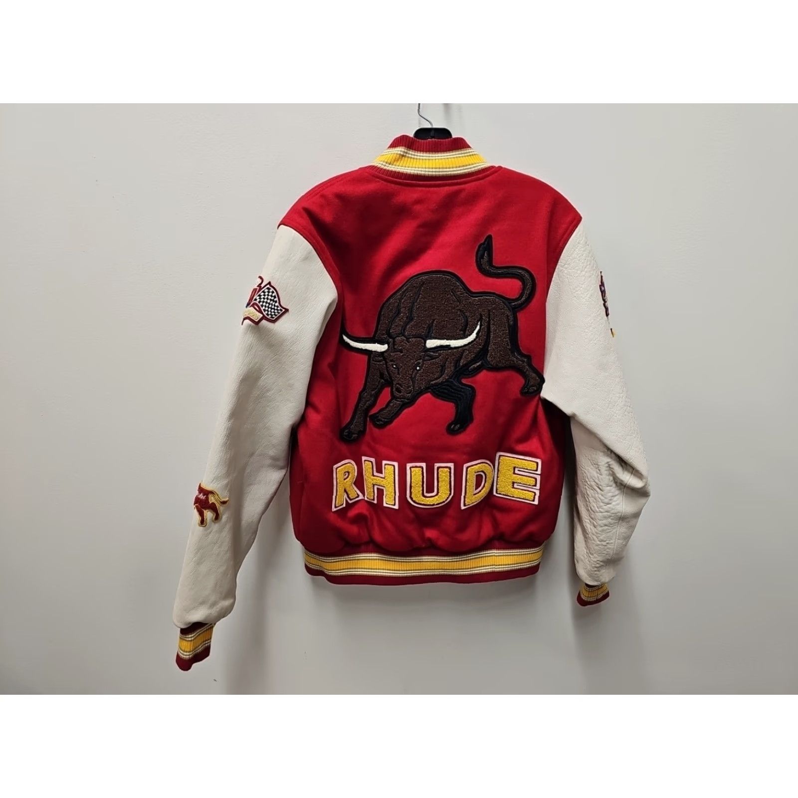 Rhude RHUDE BULL MARKET Wool Blend VARSITY JACKET - RED Size Large Mens Jacket Red Varsity Wool Blend Deadstock, New 23 Chest 26.5 Length Size US L / EU 52-54 / 3 - 7 Thumbnail