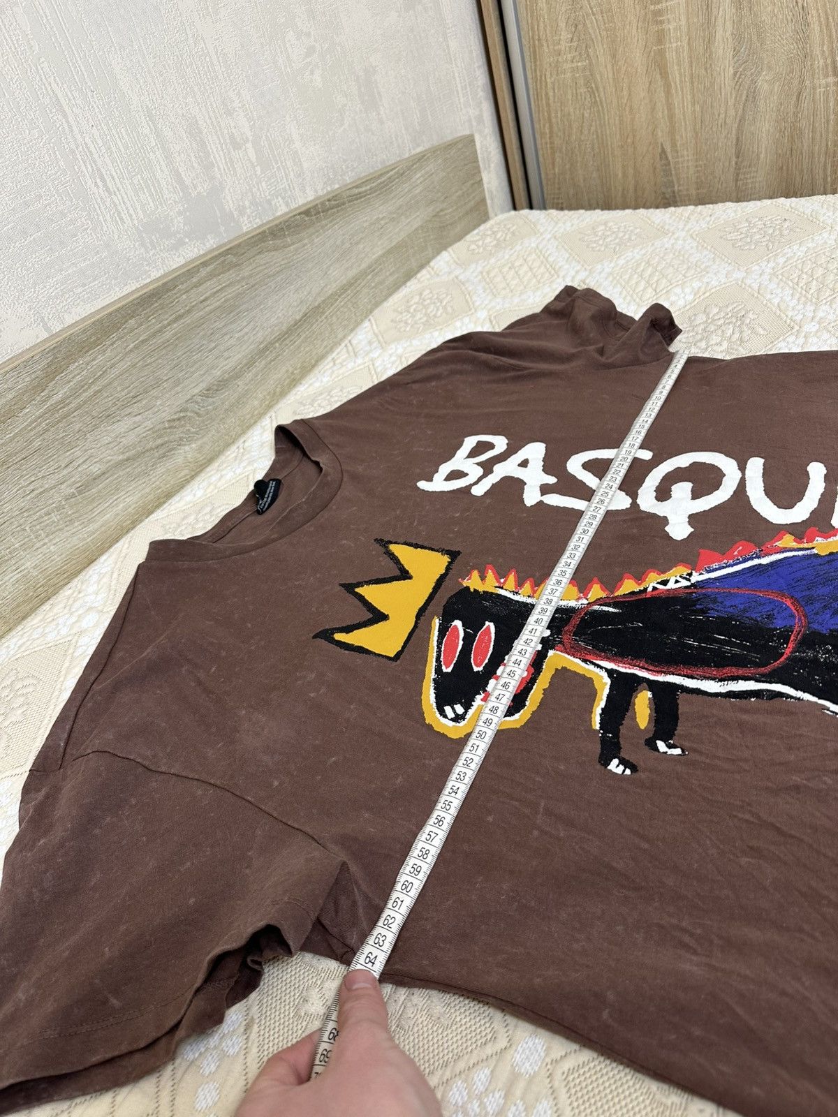 Jean-Michel Basquiat 🔥 VINTAGE JEAN MICHAEL BASQUIAT DINOSAUR CROWN LOGO T SHIRT Size US XXL / EU 58 / 5 - 8 Thumbnail