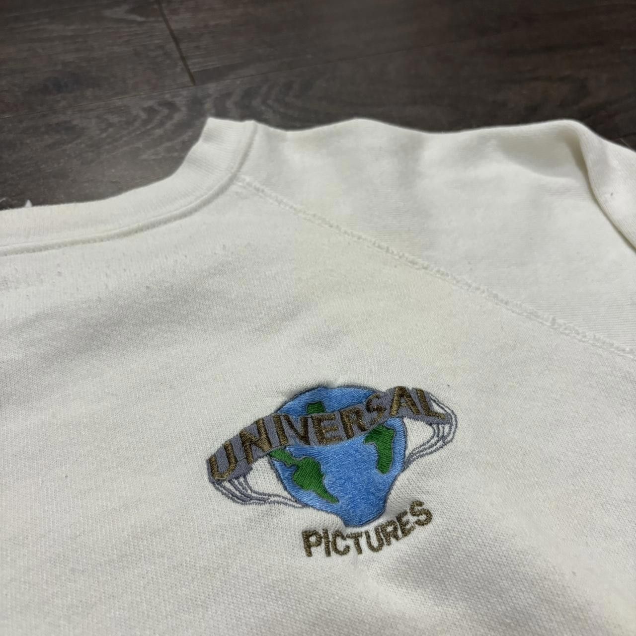 Designer Vintage Universal Pictures Crewneck Sweatshirt 80s Medium Size US M / EU 48-50 / 2 - 1 Thumbnail
