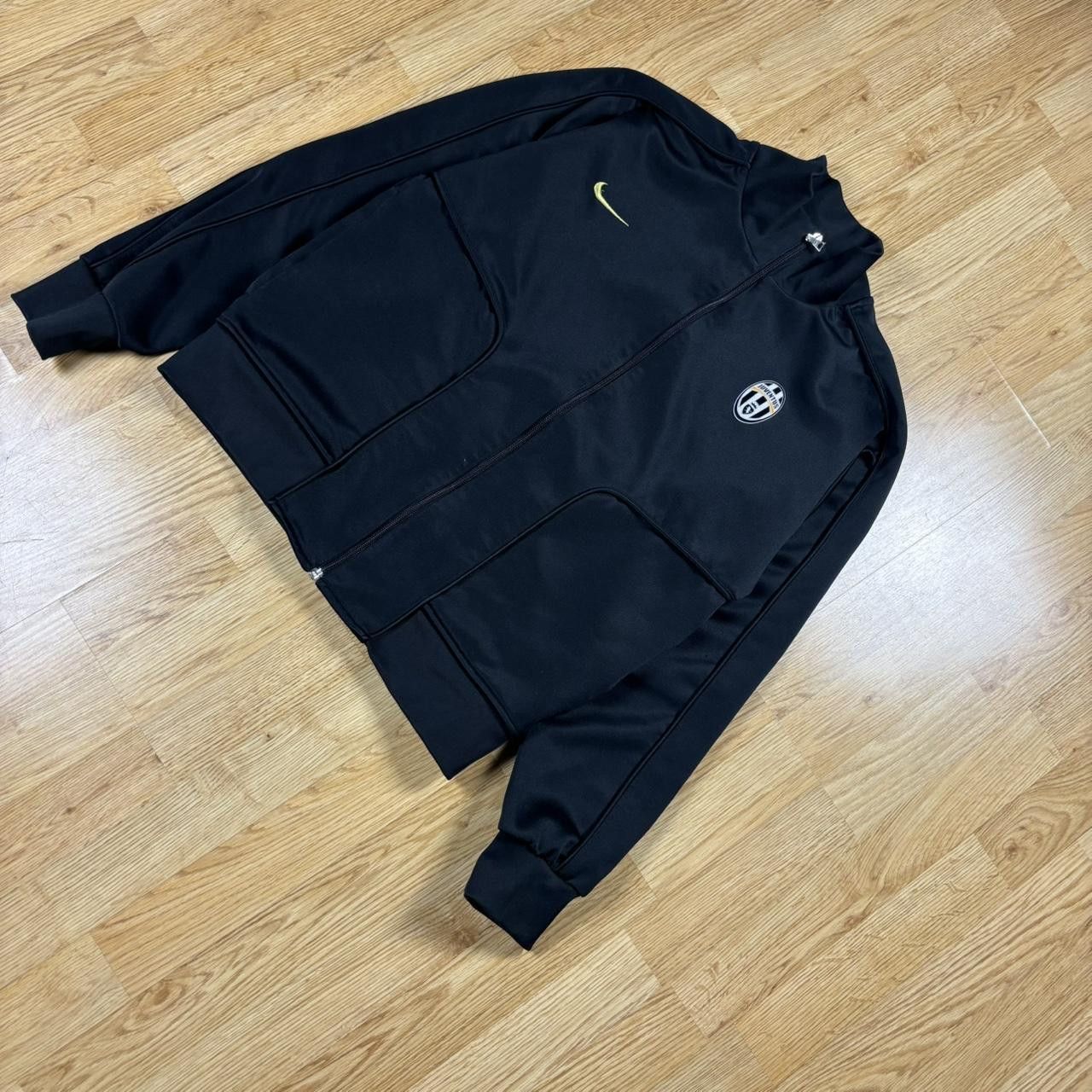 Nike Vintage y2k 90s Nike Juventus Track Jacket Size US M / EU 48-50 / 2 - 6 Thumbnail
