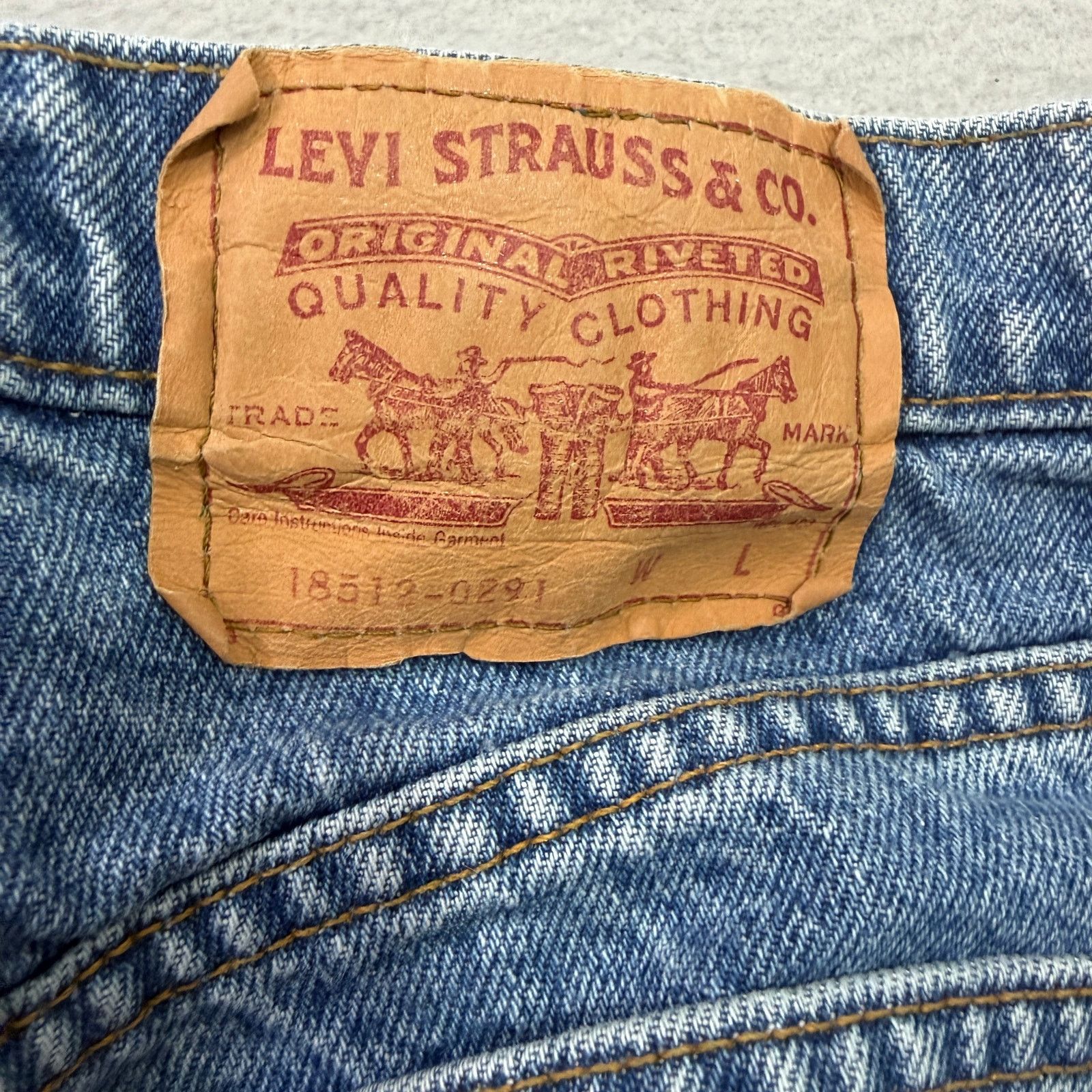 Levi's Vintage Levi’s 18512-0291 Jeans Women's 7 26X32 Blue Denim Size 26" / US 2 / IT 38 - 5 Thumbnail