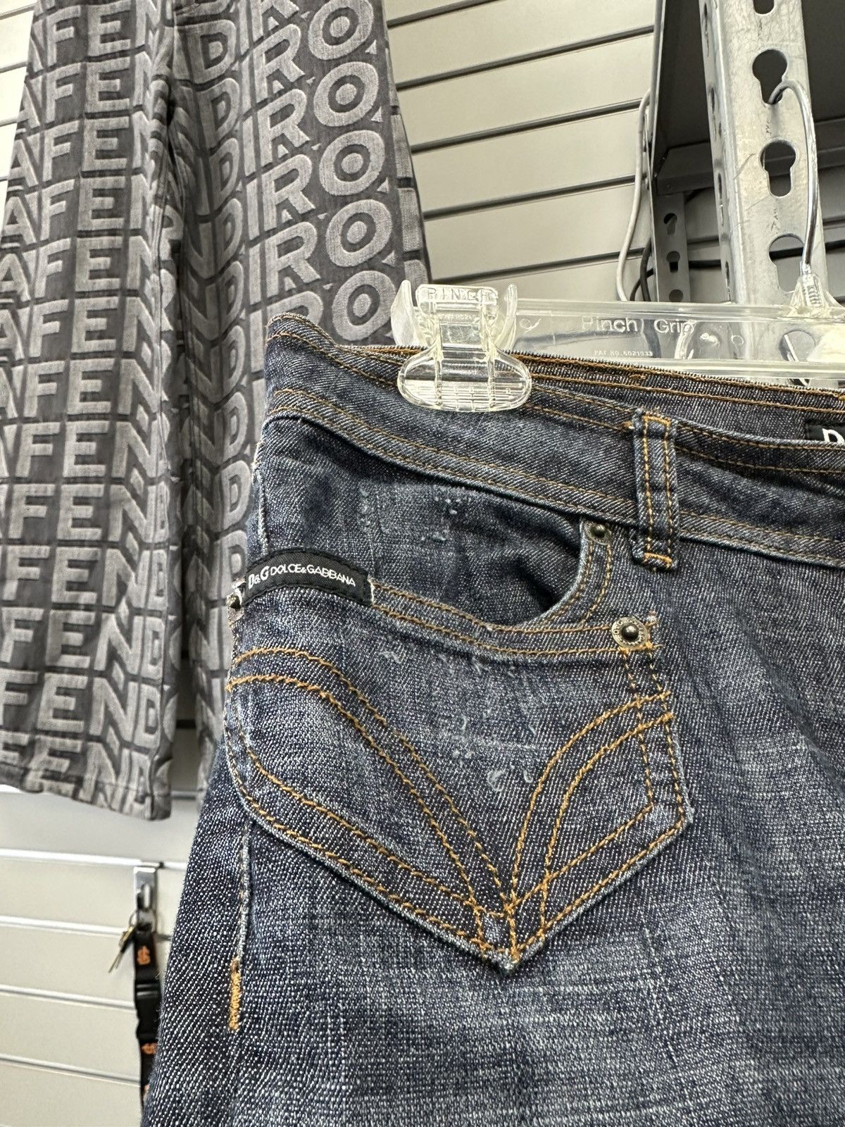 Dolce & Gabbana D&G SLIM DENIM LOGO SHORTS JORTS Size 26" / US 2 / IT 38 - 3 Thumbnail