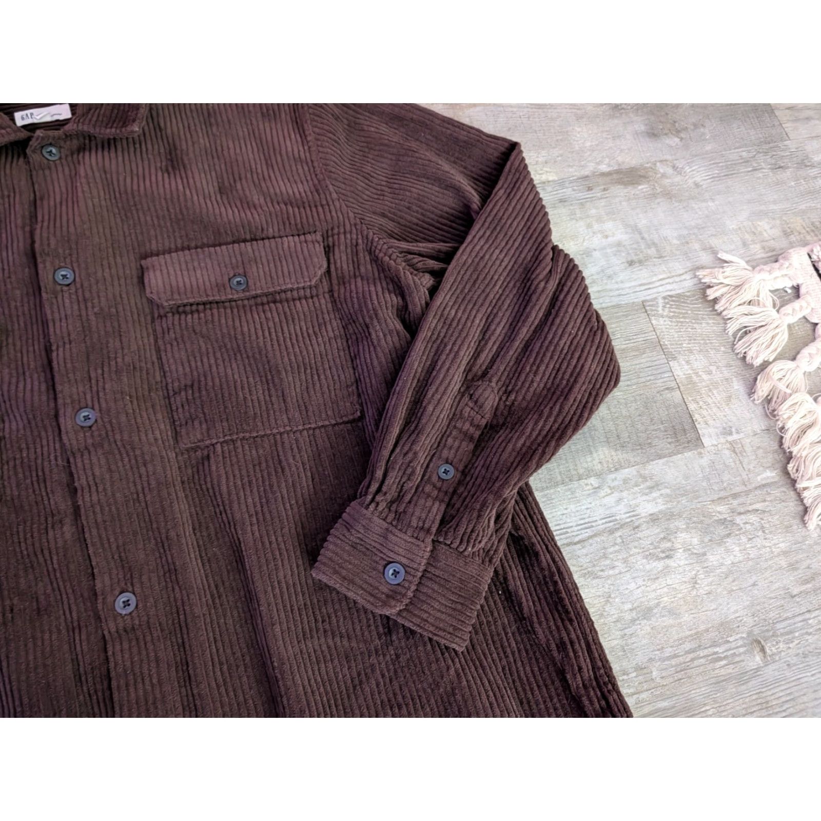 Gap Gap Corduroy Overshirt Mens XL Thick Wale Cord Brown Button Up EUC Size US XL / EU 56 / 4 - 3 Thumbnail