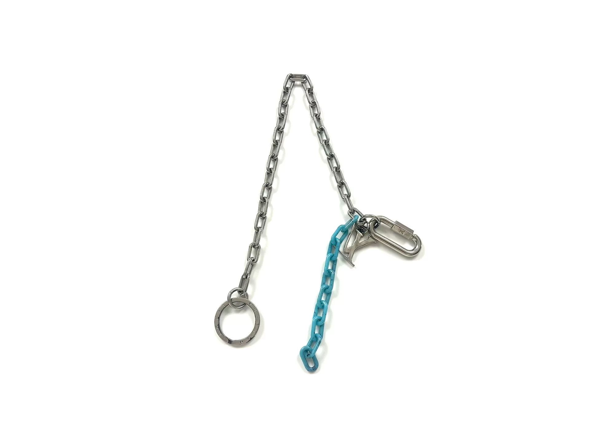 Louis Vuitton Louis Vuitton Turquoise Pant Chain Size ONE SIZE - 1 Thumbnail