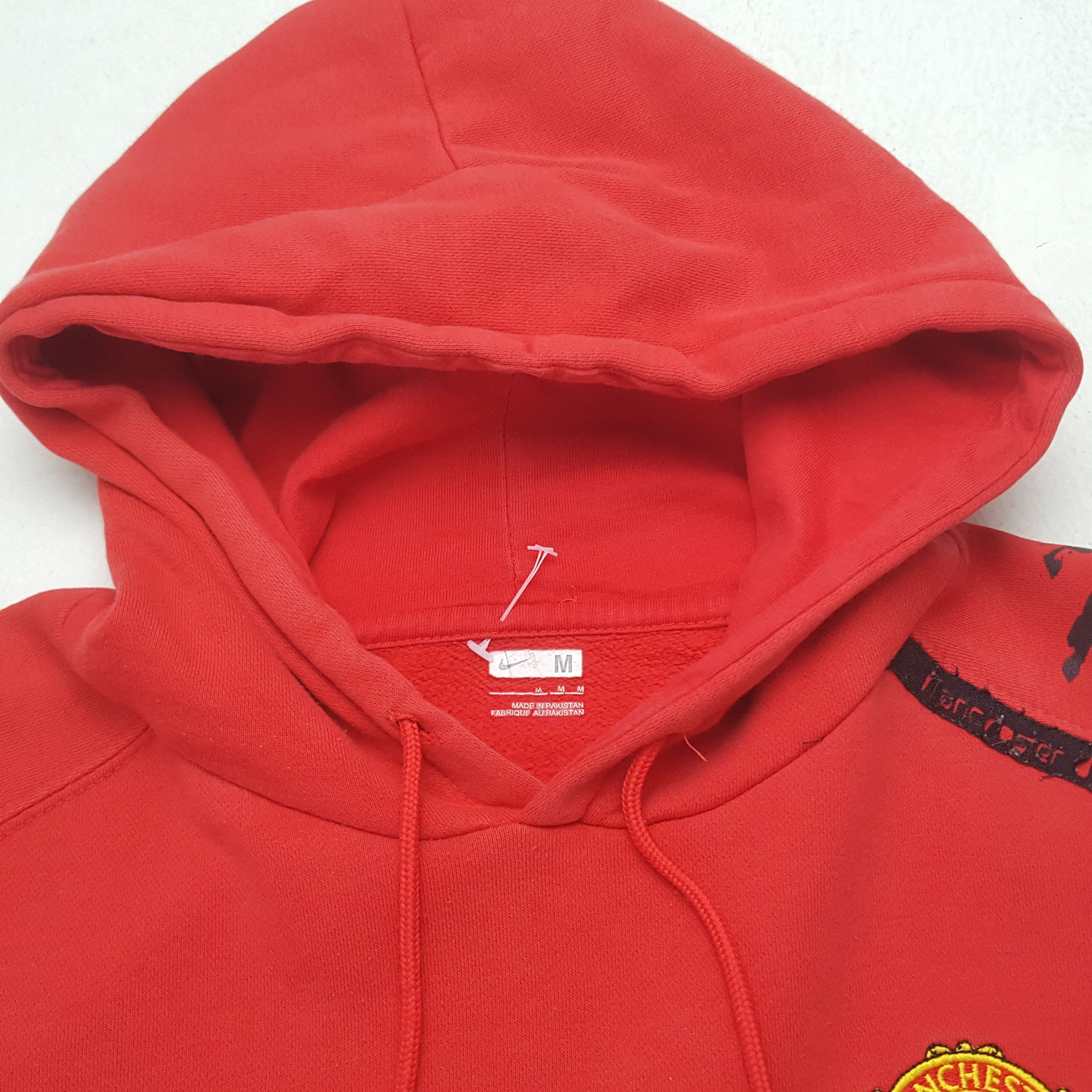 Nike Vintage Nike Manchester United Football Club Hoodies RR!12 Size US M / EU 48-50 / 2 - 4 Thumbnail