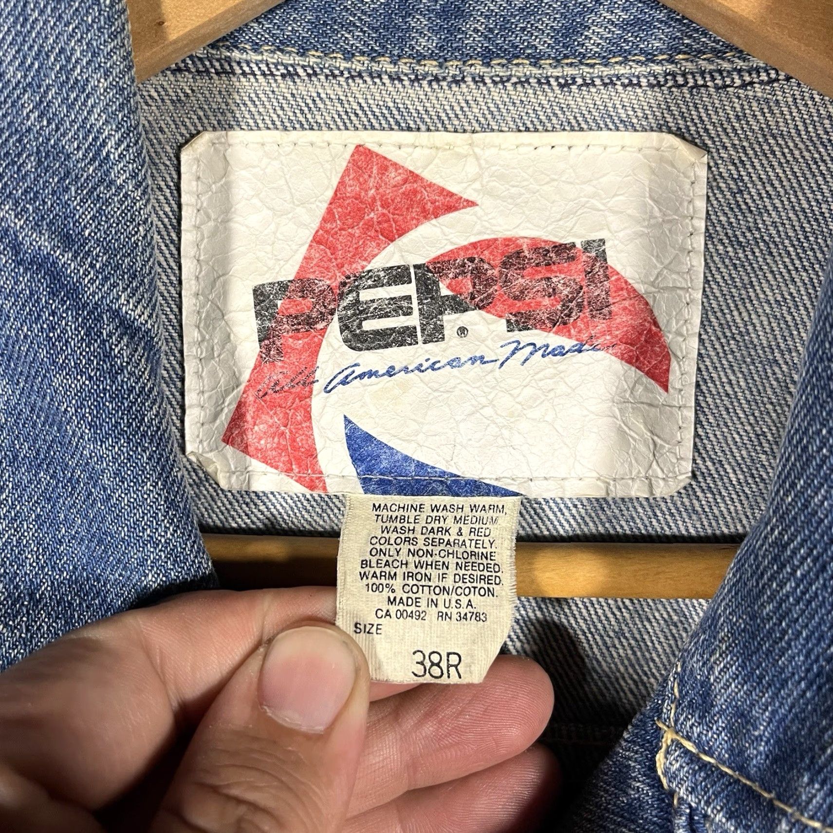 Denime VINTAGE Pepsi Denim Jacket Trucker Biker Blue Wash Mens Small S Jeans Blue 90s USA Jacket Mens Size US 29 - 6 Thumbnail