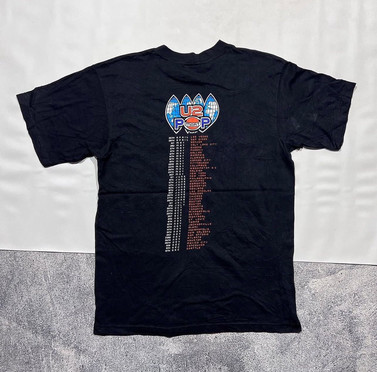 Other Vintage U2 1997 tour tee Size US M / EU 48-50 / 2 - 2 Thumbnail