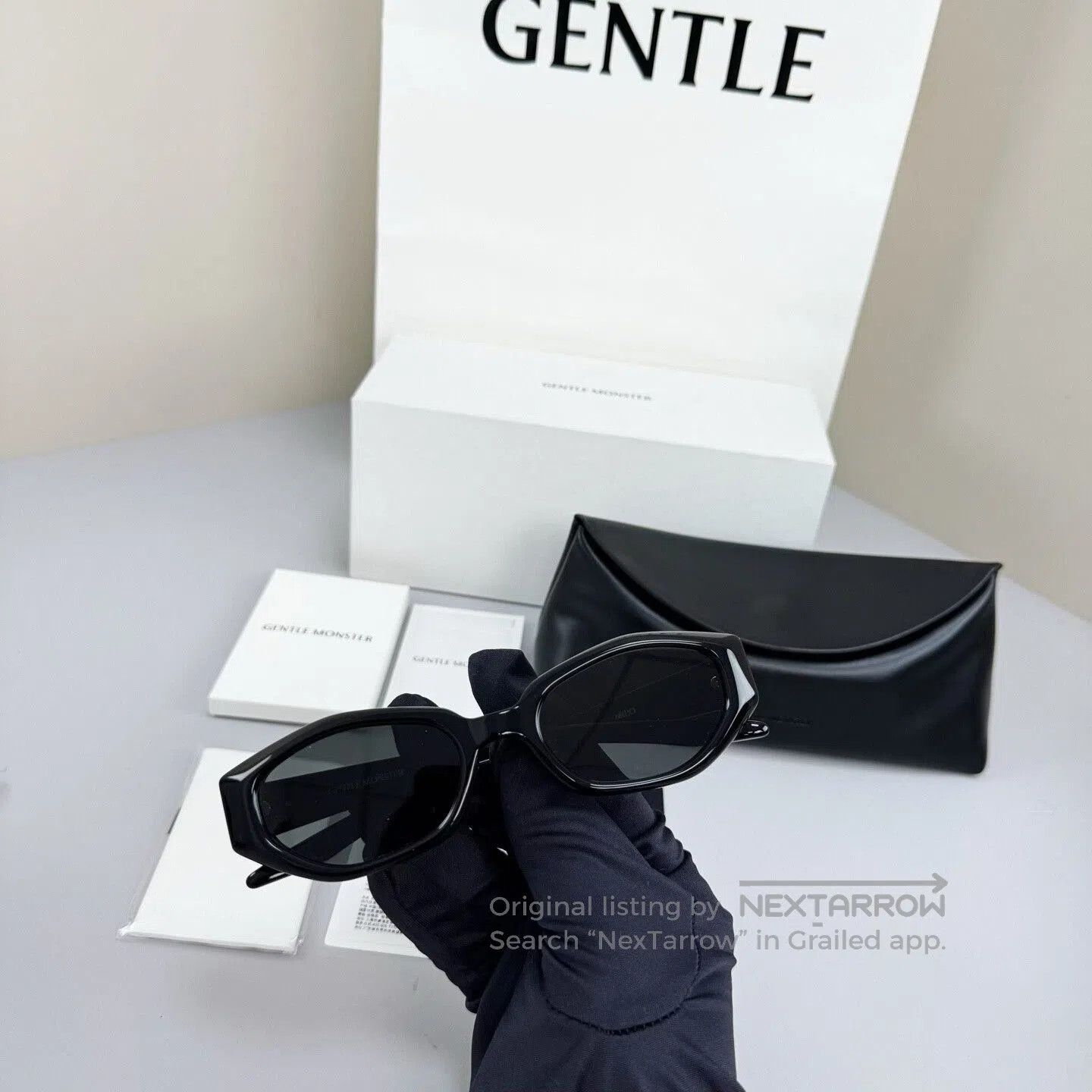 Gentle Monster gentle monster black gold sunglasses. Size ONE SIZE - 2 Thumbnail
