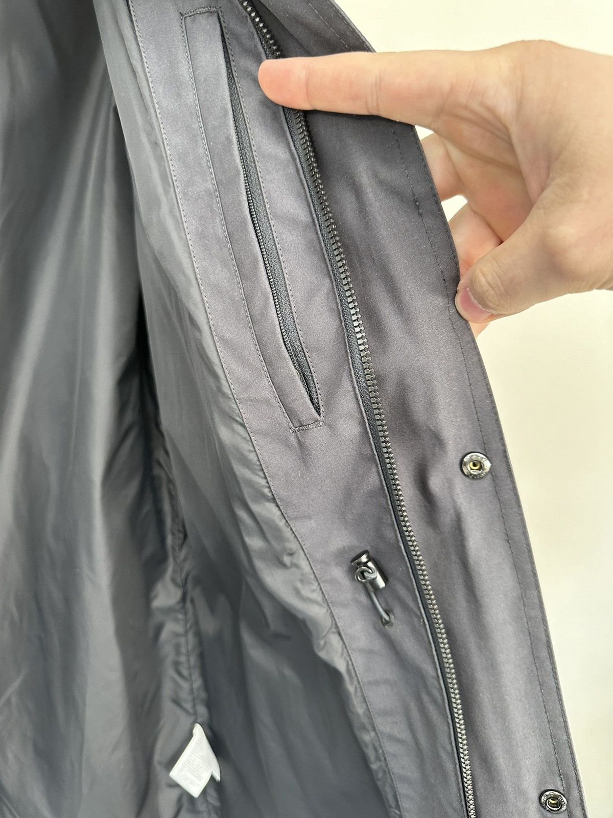 The North Face Vintage The North Face Men's Brown Tag Hooded Outdoor Jacket Size US XL / EU 56 / 4 - 13 Thumbnail