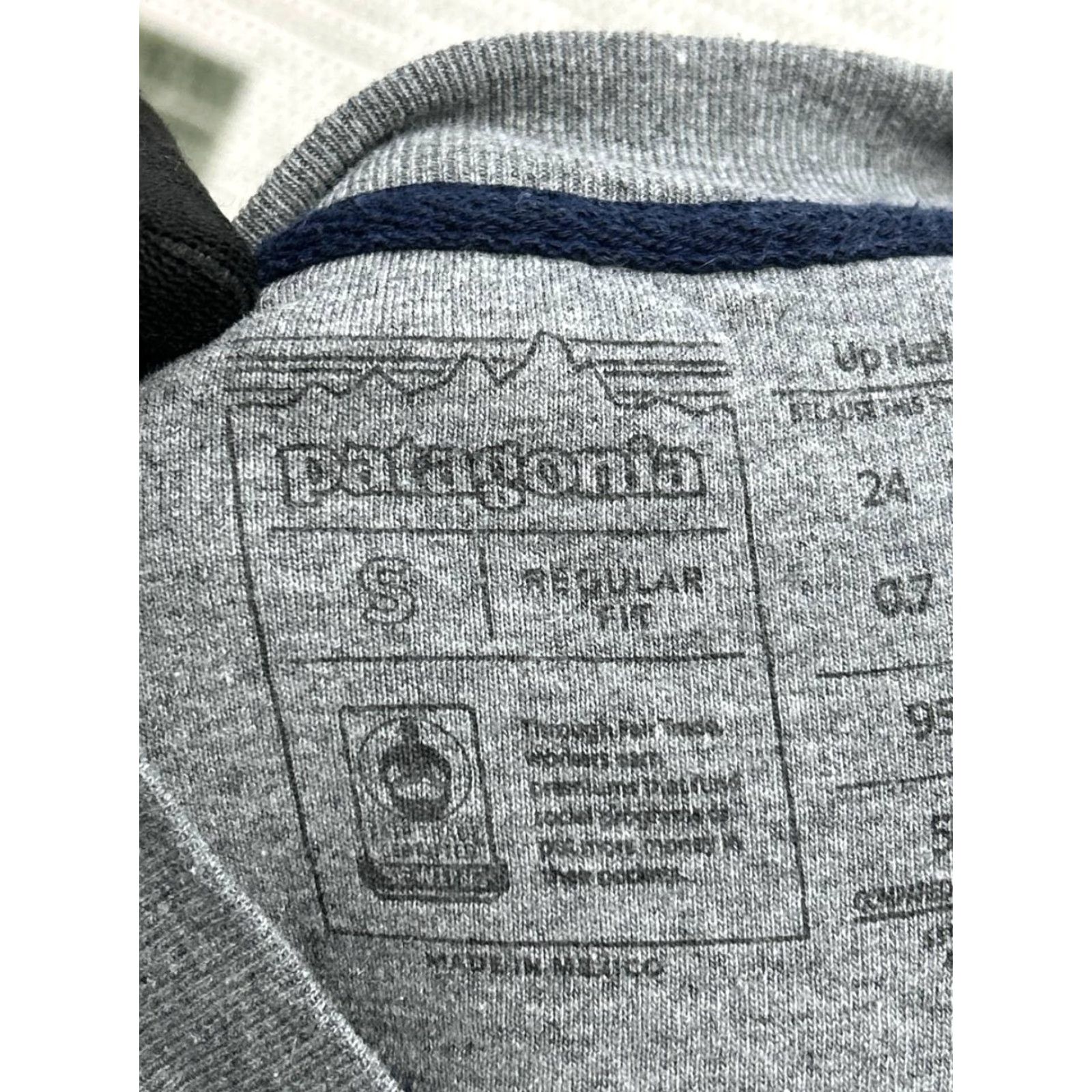 Patagonia Patagonia Sweatshirt Pullover Mens Small Gray Cotton Blend Logo Fleece Outdoor 90s? Size US S / EU 44-46 / 1 - 3 Thumbnail