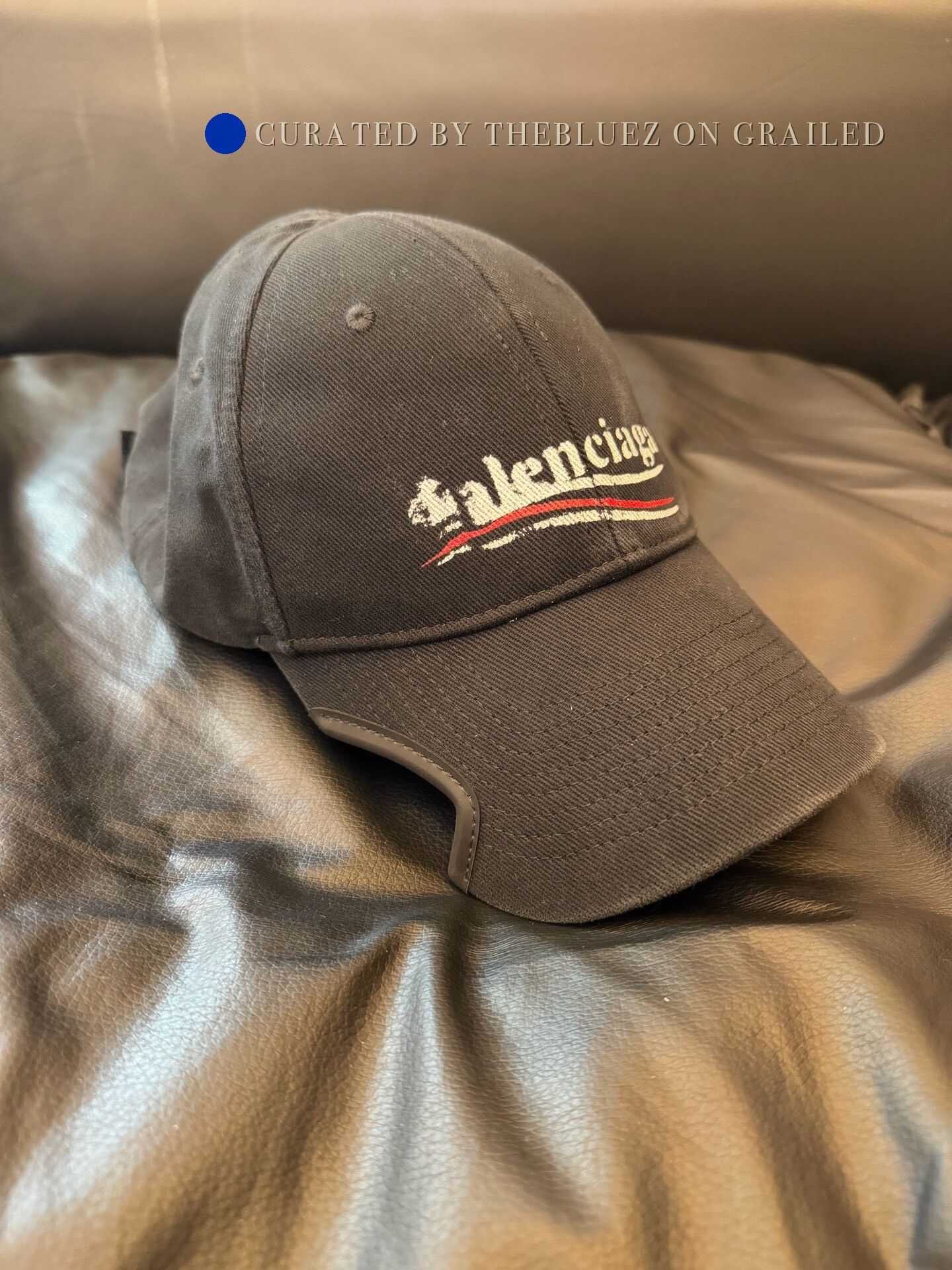 BALENCIAGA× スリーストライプ ロゴキャップ Mサイズ Adidas × Balenciaga New Three Stripe Notched Logo Cap (L) 59 CM