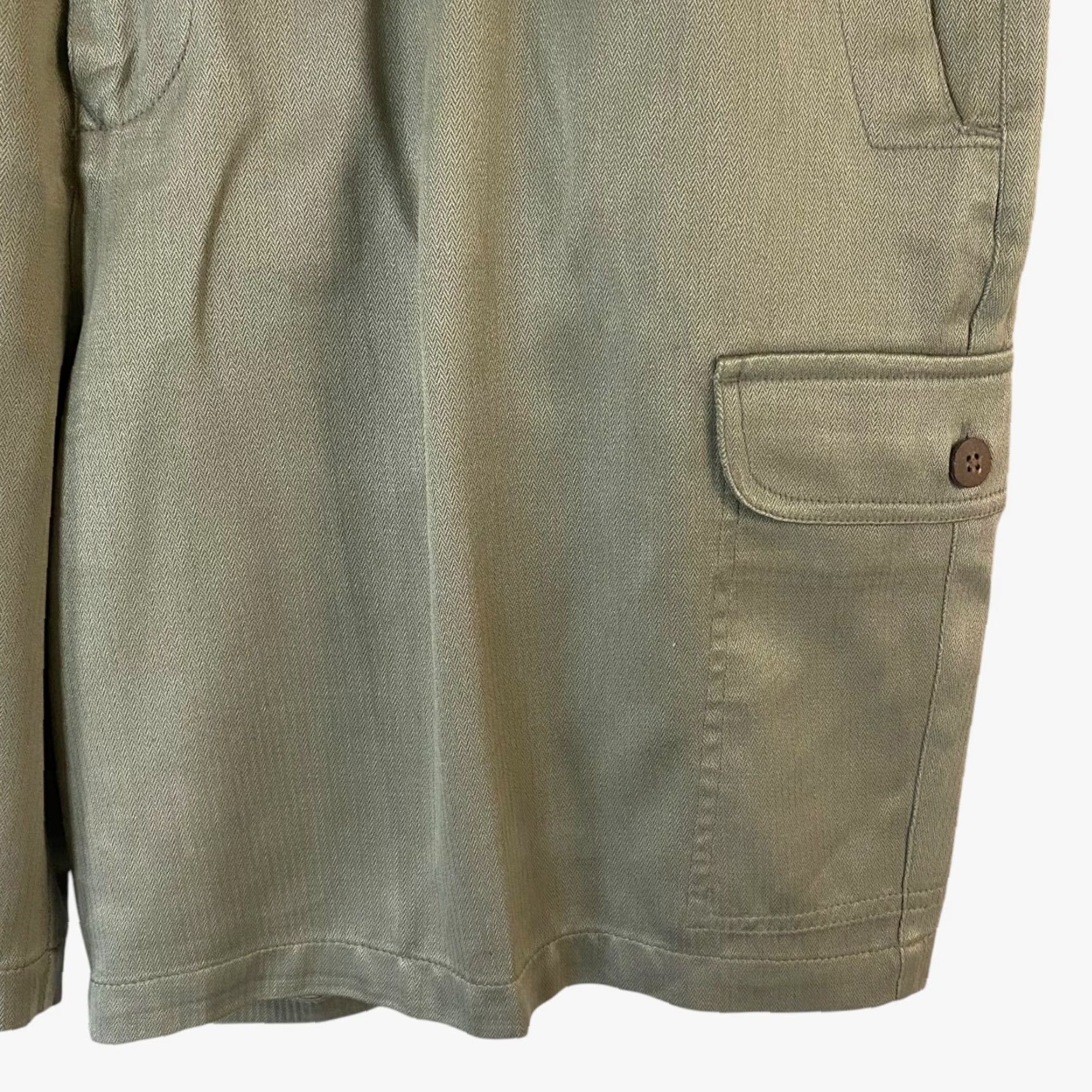 Tommy Bahama VINTAGE Tommy Bahama Cargo Shorts Green Mens Size W35 Silk Blend Herringbone Twill Cargo Pocket Casual Beach Nature Outdoor 70% Silk 30% Cotton Size US 35 - 4 Thumbnail