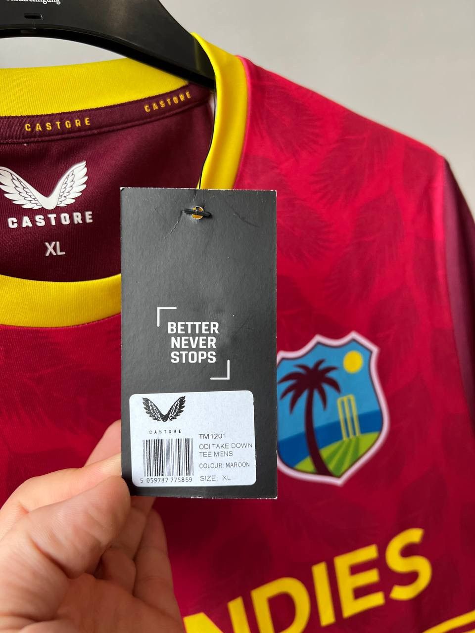 Castore NEW! 2022/23 WEST INDIES TEAM RARE DESIGN CRICKET JERSEY XL Size US XL / EU 56 / 4 - 5 Thumbnail