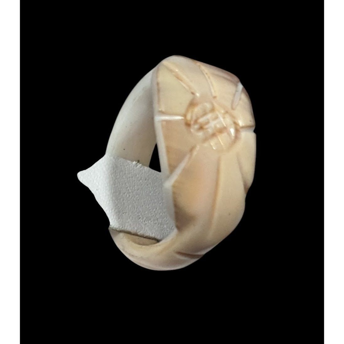 Other Vintage Carved Cream Shell Flower Ring Size 5 3/4 Size ONE SIZE - 8 Thumbnail