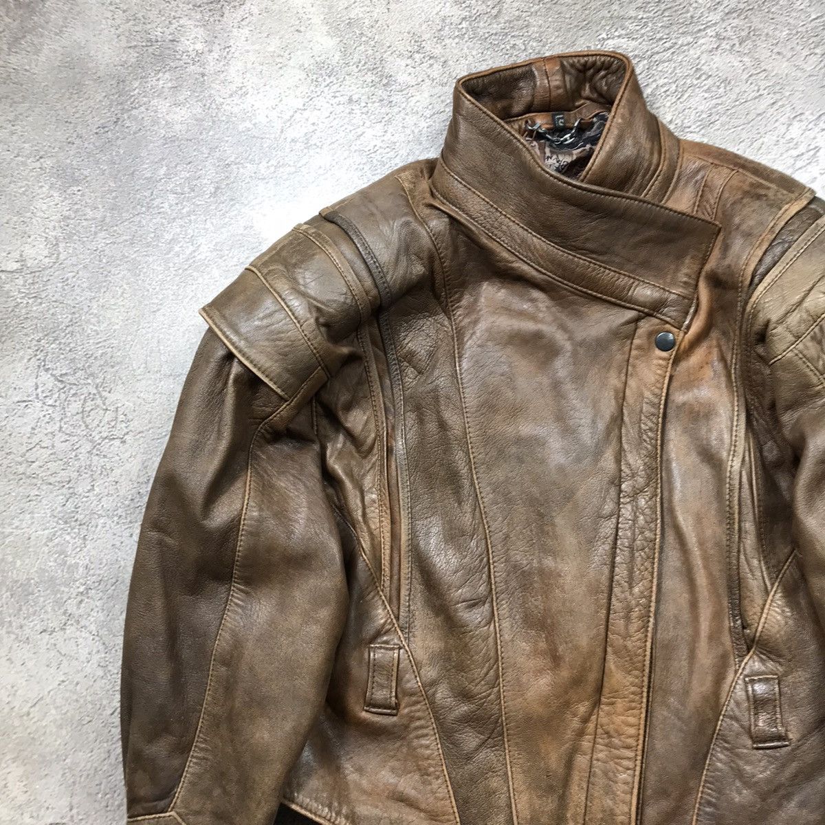 Vintage Vintage 90s Faded Brown Leather Jacket Streetwear Baggy M Size M / US 6-8 / IT 42-44 - 2 Thumbnail