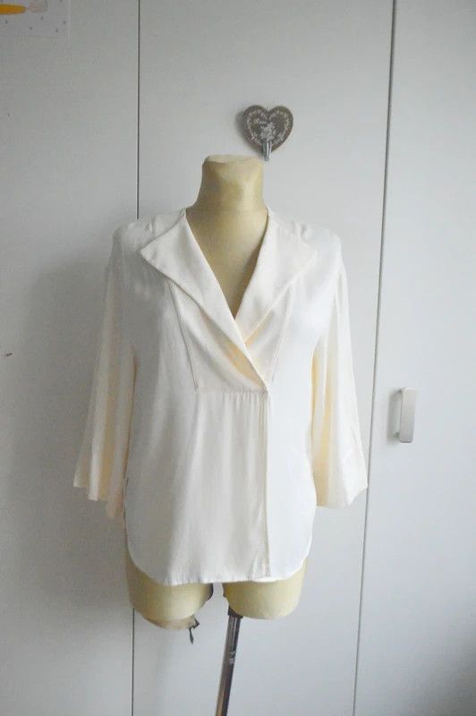 Arket Arket vanilla blouse shirt S/M ecru viscose 100% minimalism Size S / US 4 / IT 40 - 5 Thumbnail