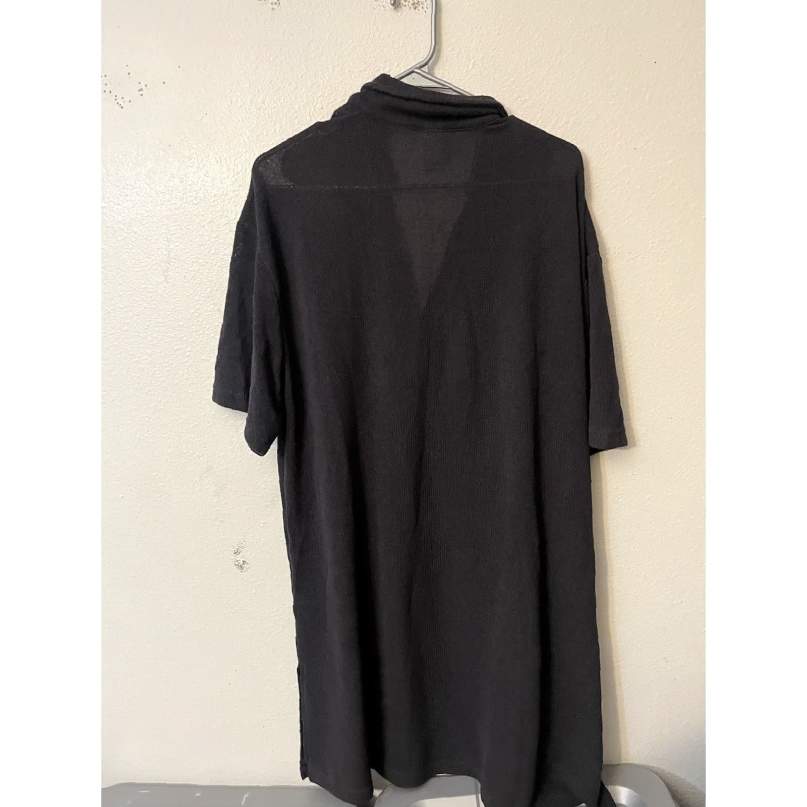 H&M H&M Collared Oversized Knit Dress M Black Dress Clothing Womens Boho Knit Casual Sleeves Short Maxi Shift Vintage No (adjusted) Size M / US 6-8 / IT 42-44 - 3 Thumbnail
