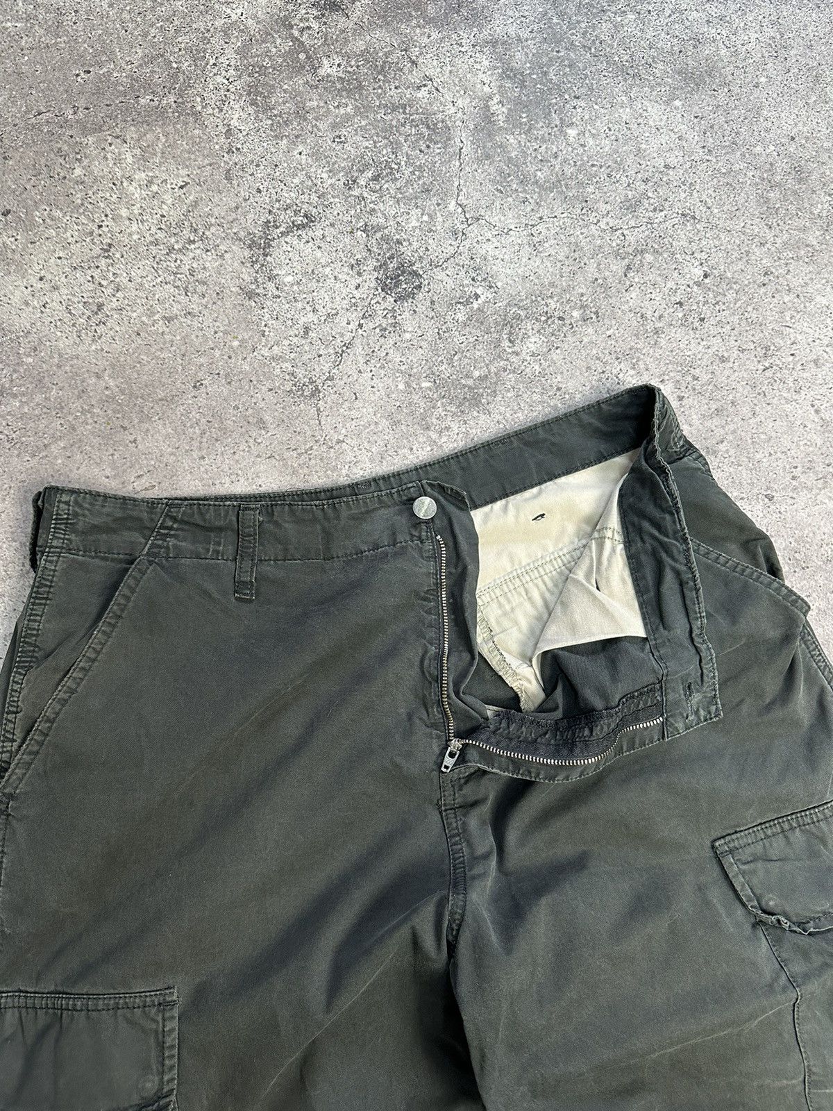 Carhartt Vintage Carhartt Cargo Distressed Pants Faded Gray Y2K Size US 33 - 6 Thumbnail