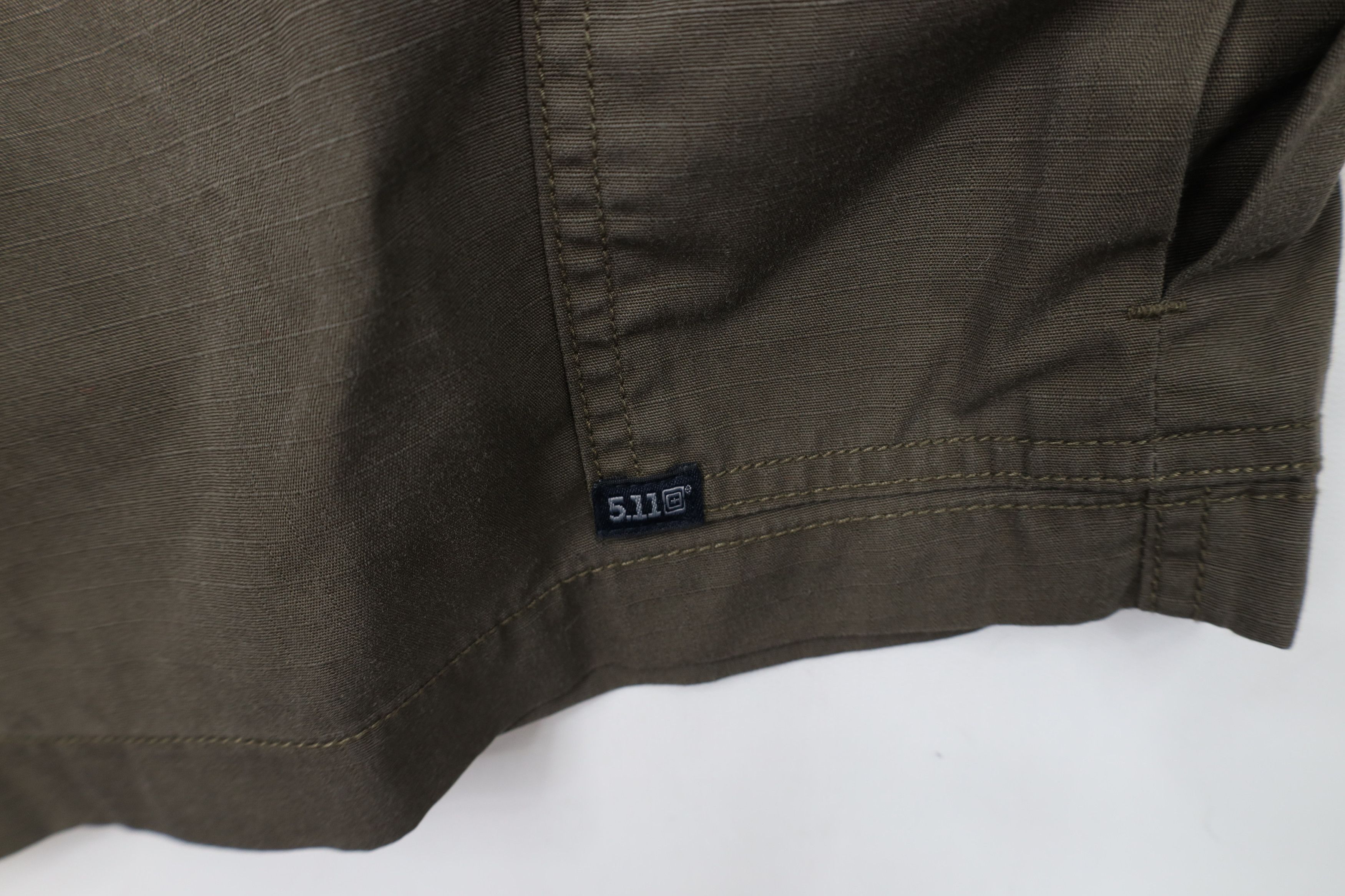 Vintage 5.11 Tactical Series Uniform Cargo Shorts Olive Green Size US 38 / EU 54 - 13 Thumbnail