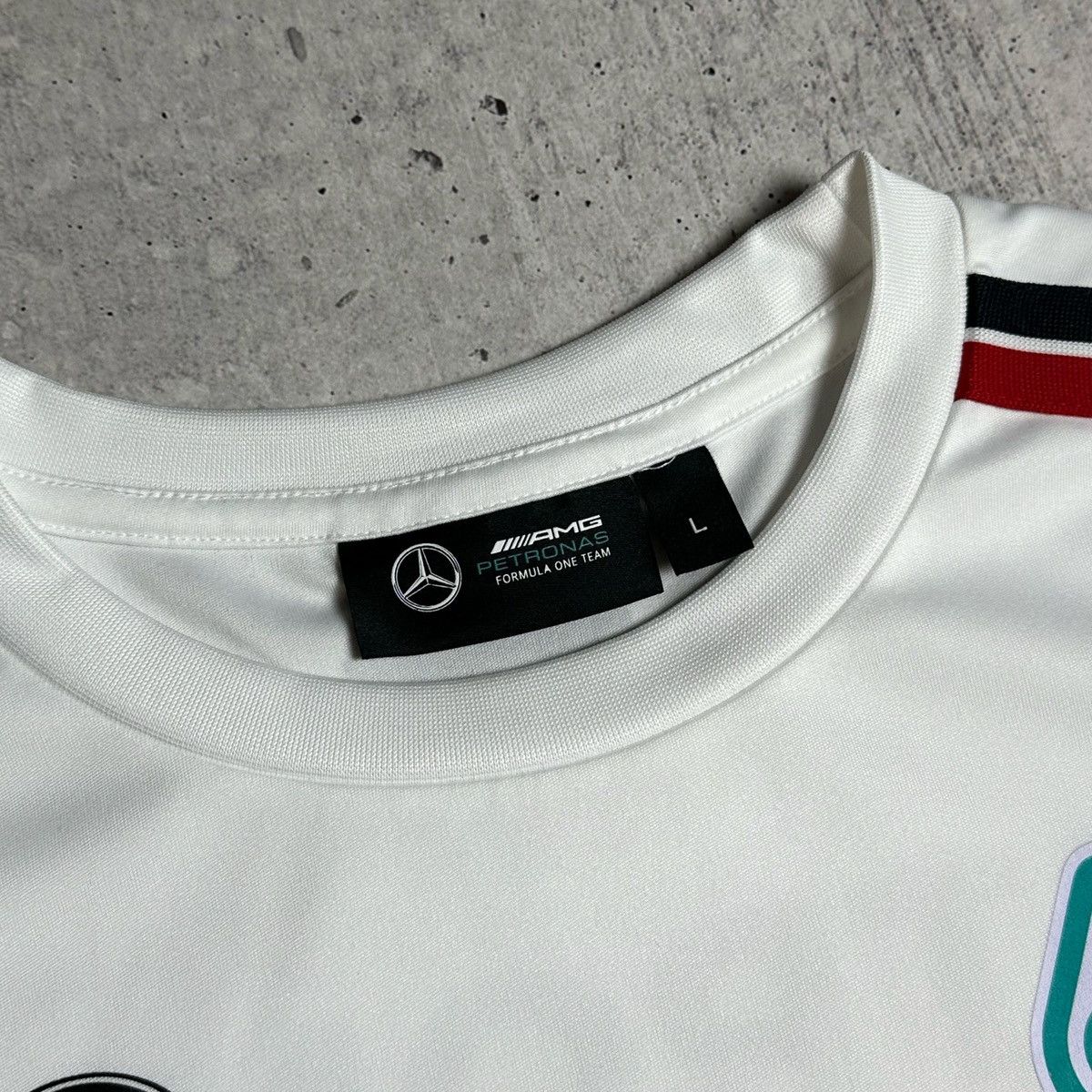 Mercedes-Benz × Tommy Hilfiger Formula Uno Mercedes Benz AMG Petronas T shirt Jersey Size US L / EU 52-54 / 3 - 5 Thumbnail